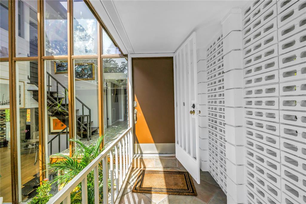 St Petersburg, Florida, 33704, United States, 4 Bedrooms Bedrooms, ,4 BathroomsBathrooms,Residential,For Sale,1991901