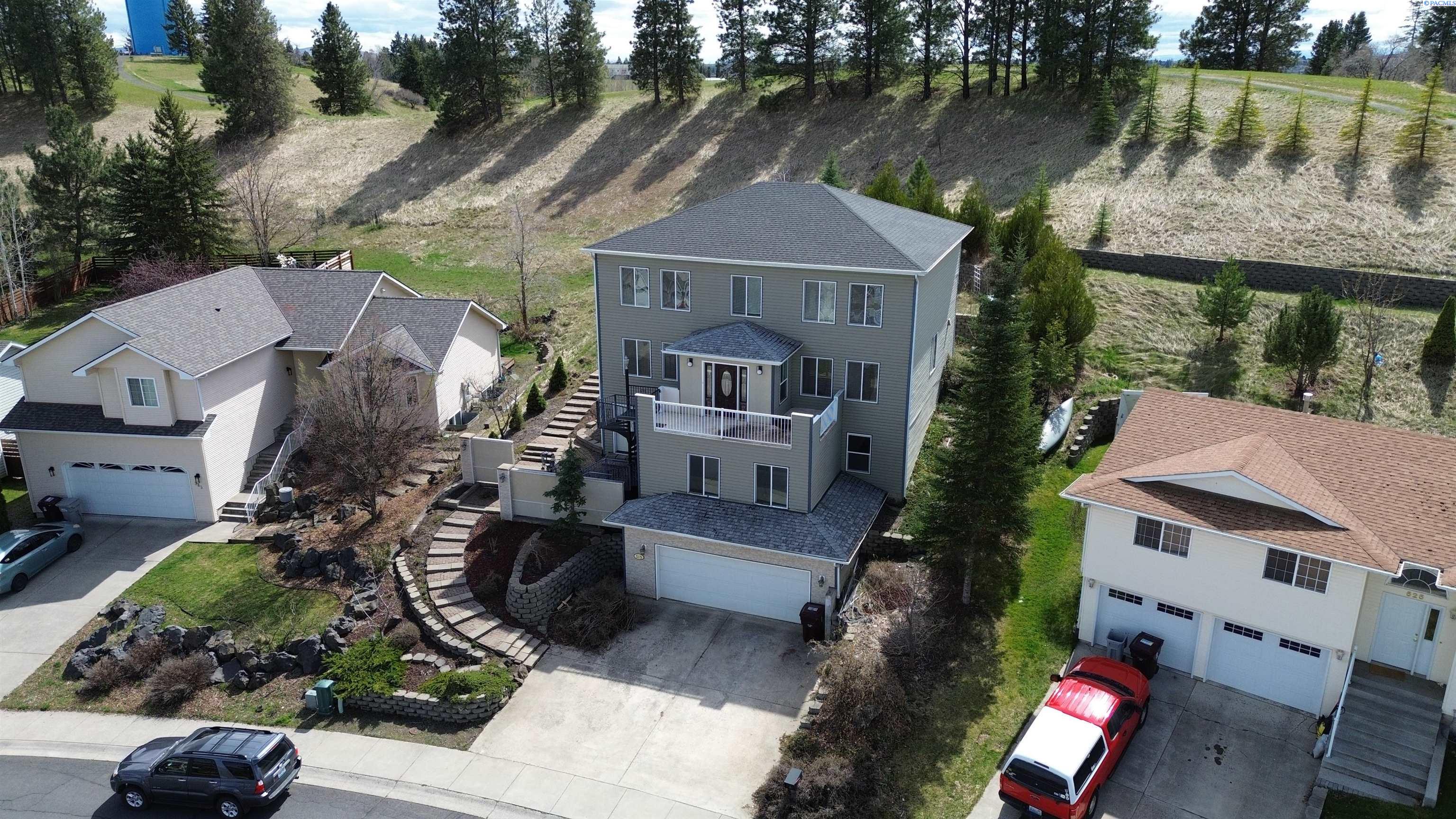 Pullman, Washington, 99163, United States, 4 Bedrooms Bedrooms, ,3 BathroomsBathrooms,Residential,For Sale,1777658