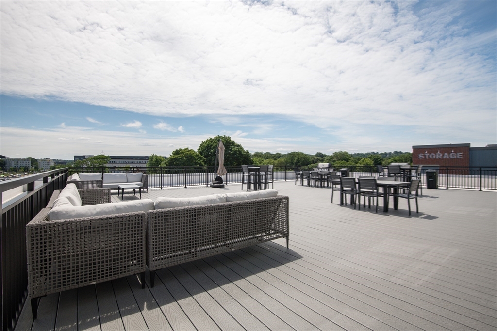 Boston, Massachusetts, 02130, United States, 3 Bedrooms Bedrooms, ,2 BathroomsBathrooms,Residential,For Sale,1885513
