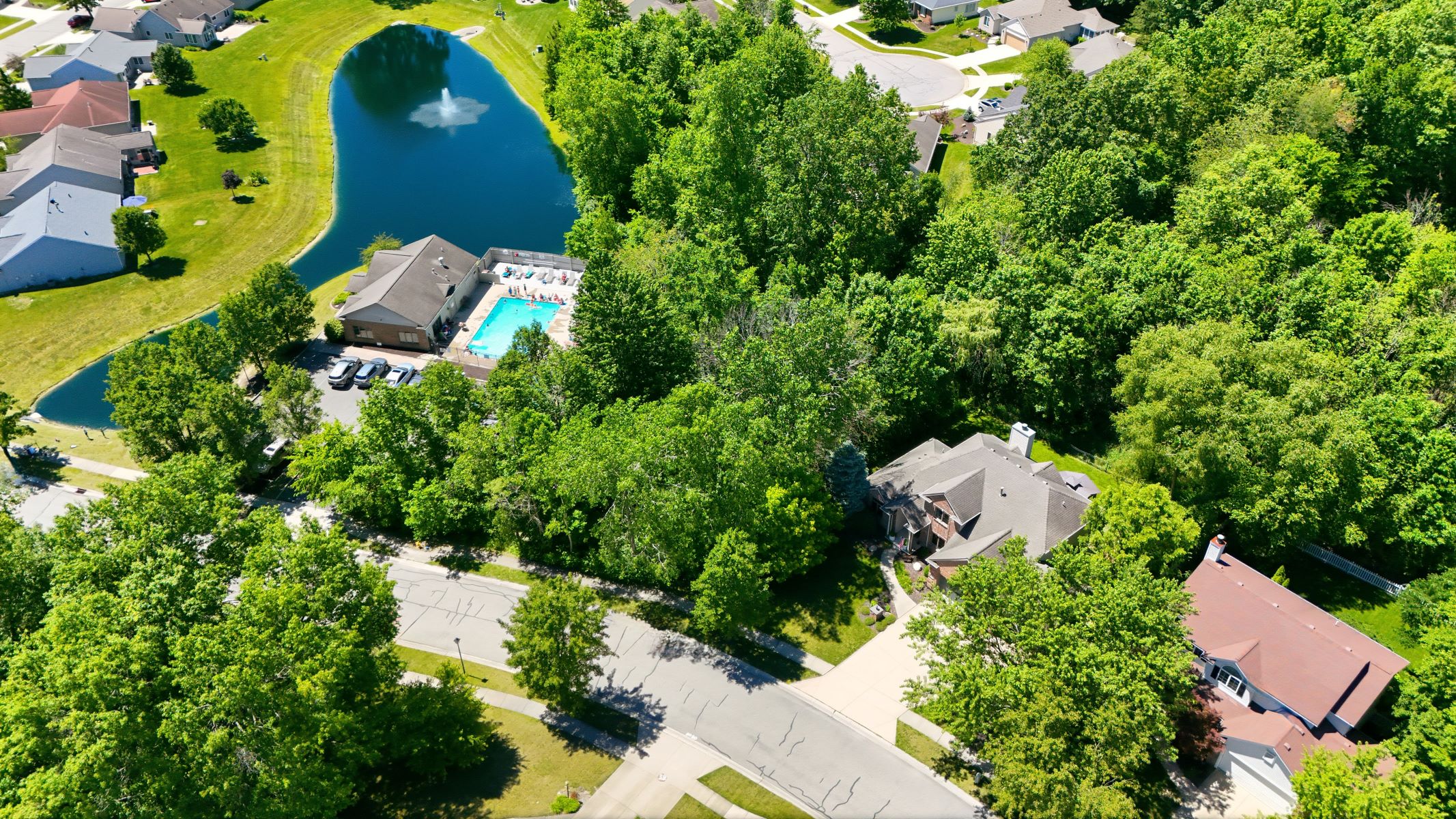  Excellent 3 Bedroom Home with Finished Basement in Fort Wayne - 物件實景