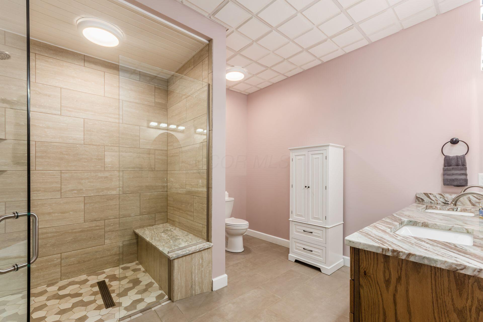 Rockbridge, Ohio, 43149, United States, 8 Bedrooms Bedrooms, ,14 BathroomsBathrooms,Residential,For Sale,1820005