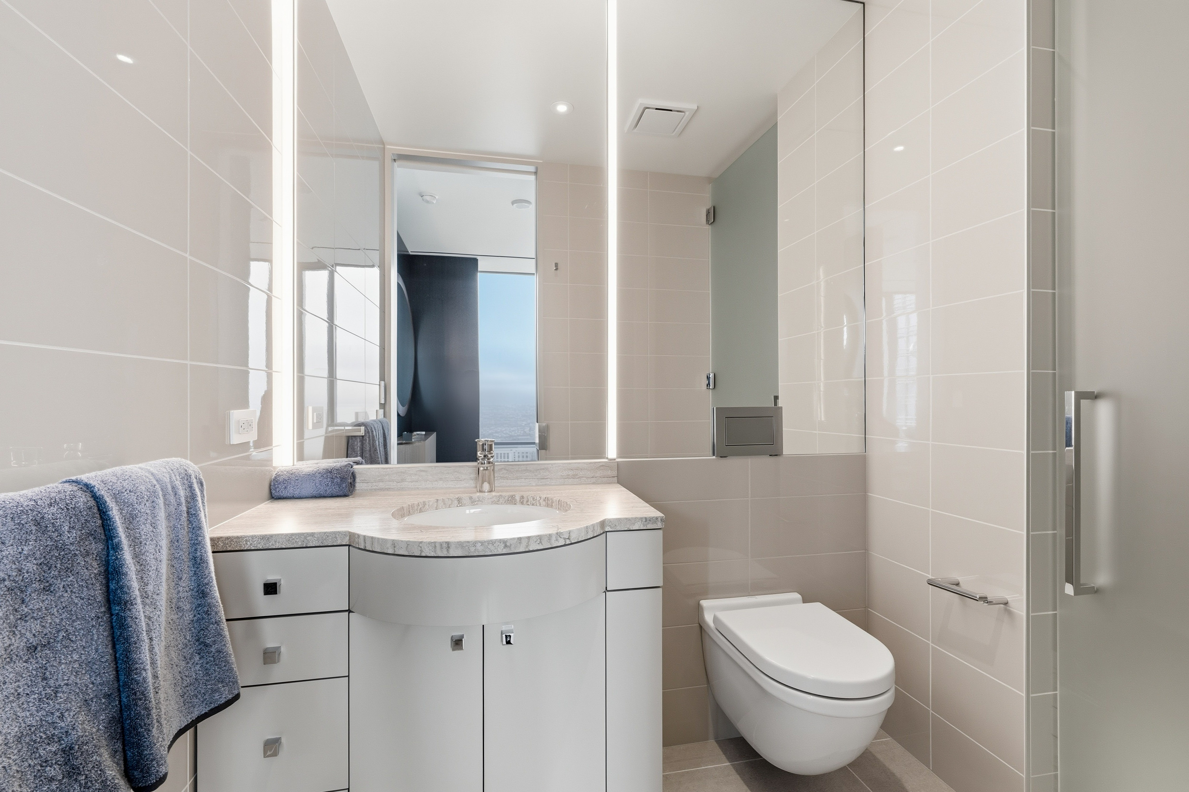  Luxury Living at 181 Fremont - 物件實景