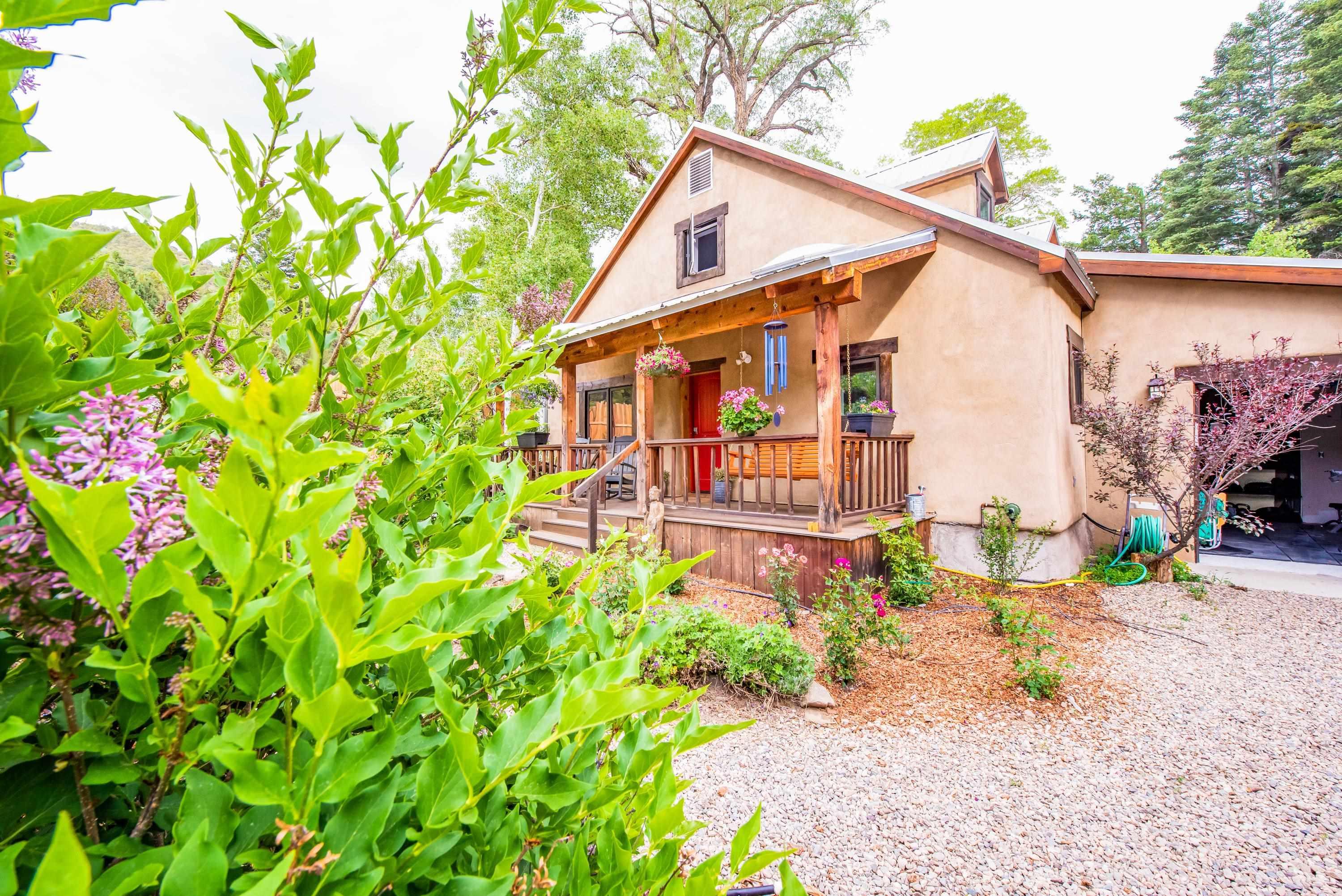 Taos, New Mexico, 87571, United States, 2 Bedrooms Bedrooms, ,2 BathroomsBathrooms,Residential,For Sale,1829499