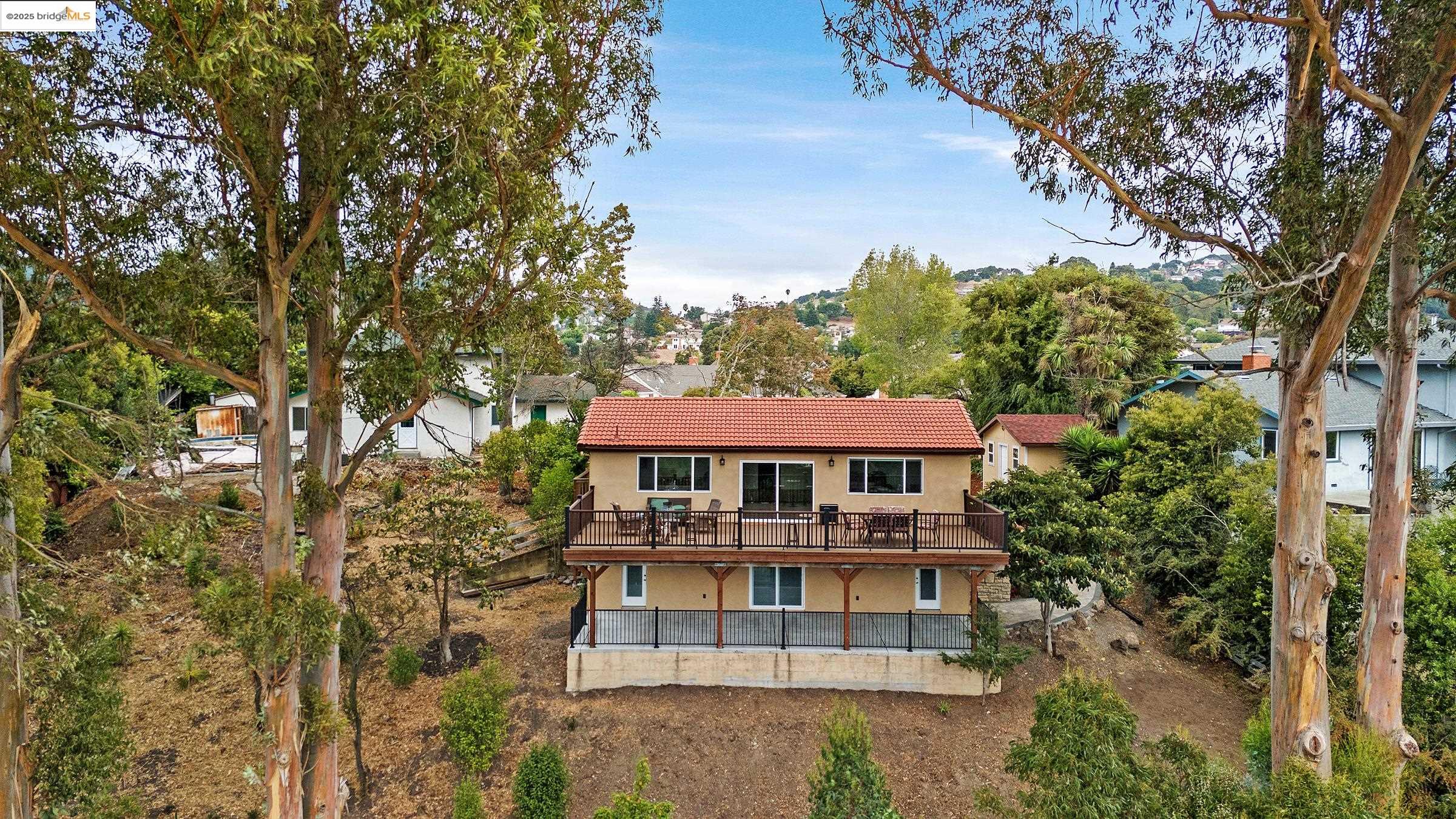 El Sobrante, California, 94803, United States, 4 Bedrooms Bedrooms, ,3 BathroomsBathrooms,Residential,For Sale,1986532