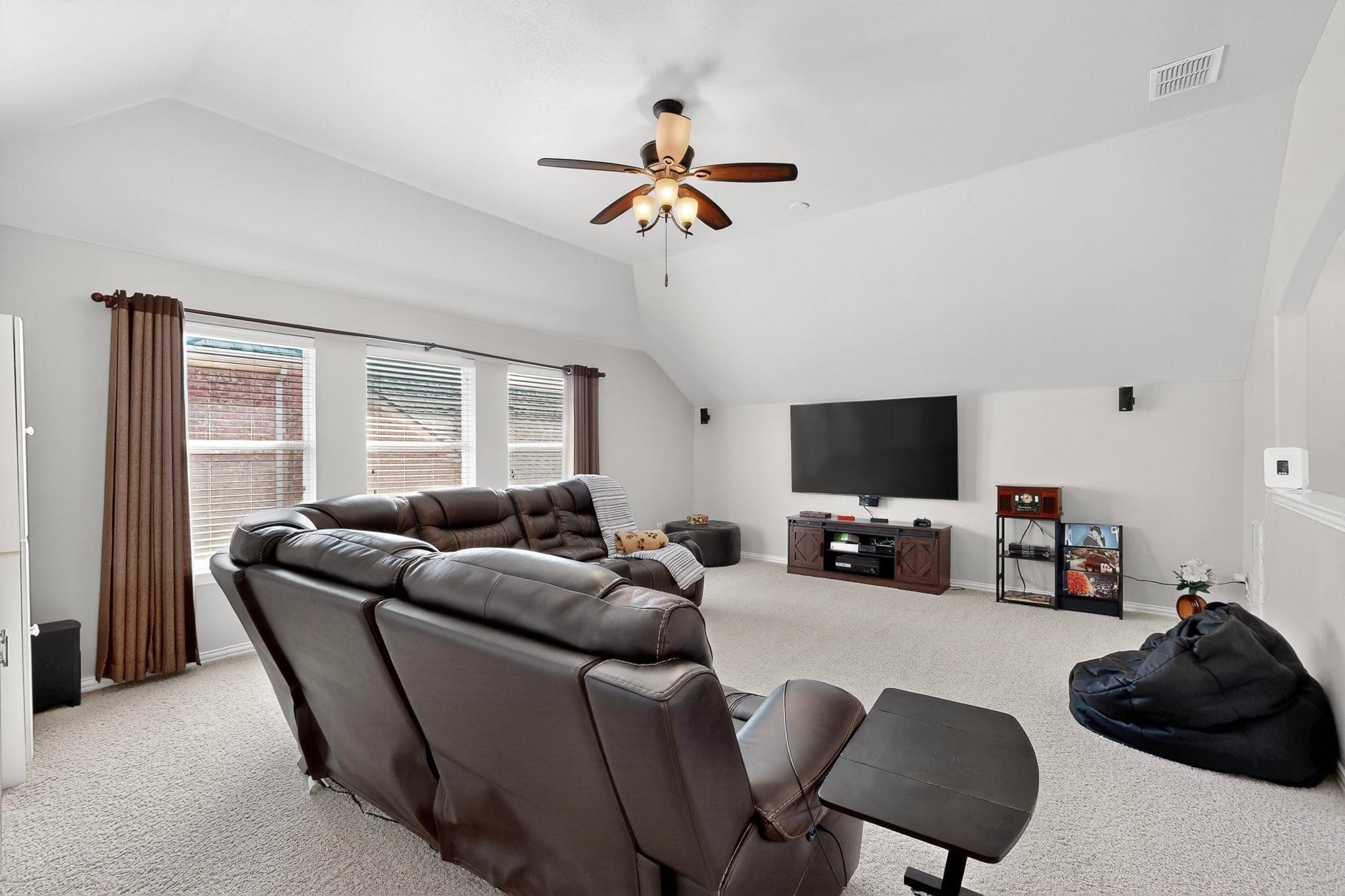 Frisco, Texas, 75034, United States, 5 Bedrooms Bedrooms, ,4 BathroomsBathrooms,Residential,For Sale,1986081