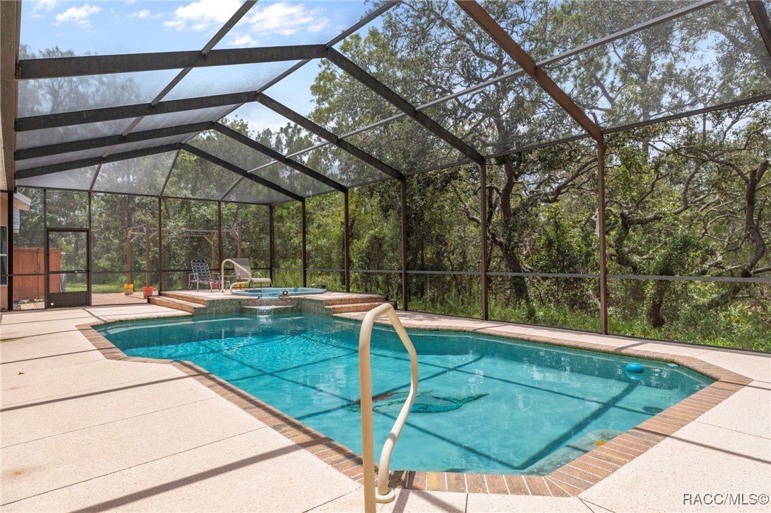 Homosassa, Florida, 34446, United States, 5 Bedrooms Bedrooms, ,4 BathroomsBathrooms,Residential,For Sale,1916240