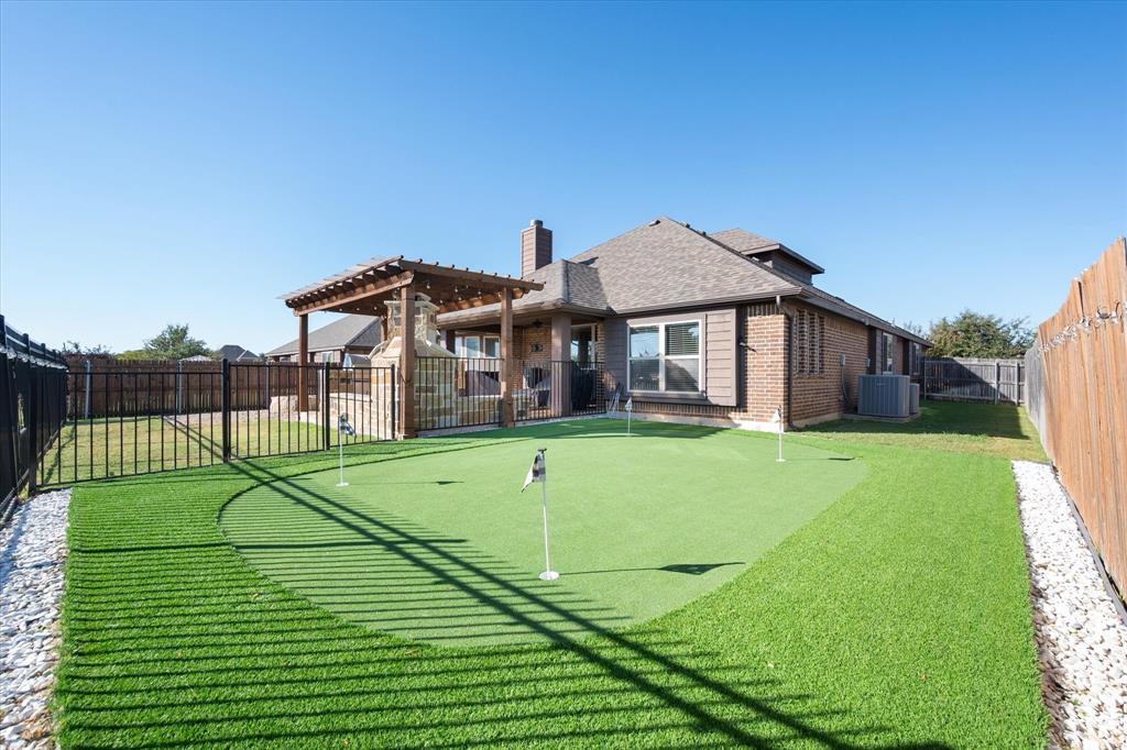 Mansfield, Texas, 76063, United States, 5 Bedrooms Bedrooms, ,3 BathroomsBathrooms,Residential,For Sale,1968843