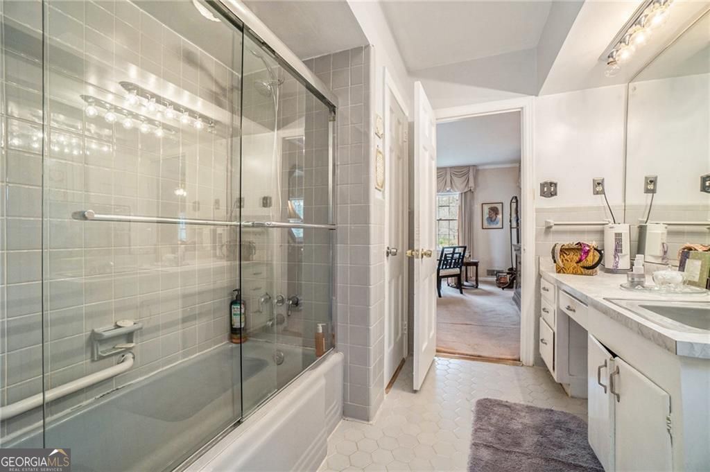 Atlanta, Georgia, 30311, United States, 5 Bedrooms Bedrooms, ,5 BathroomsBathrooms,Residential,For Sale,1909113
