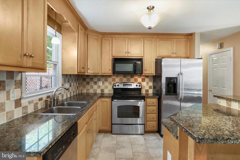 Front Royal, Virginia, 22630, United States, 4 Bedrooms Bedrooms, ,4 BathroomsBathrooms,Residential,For Sale,1994822