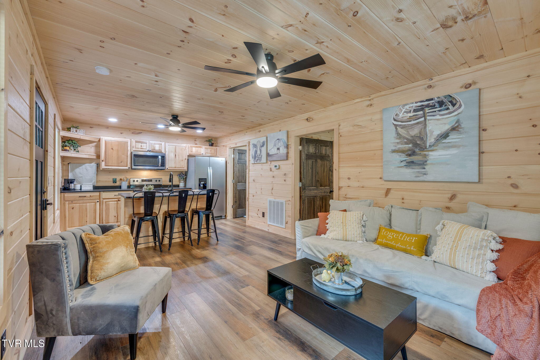 Kingsport, Tennessee, 37660, United States, 1 Bedroom Bedrooms, ,1 BathroomBathrooms,Residential,For Sale,1973991