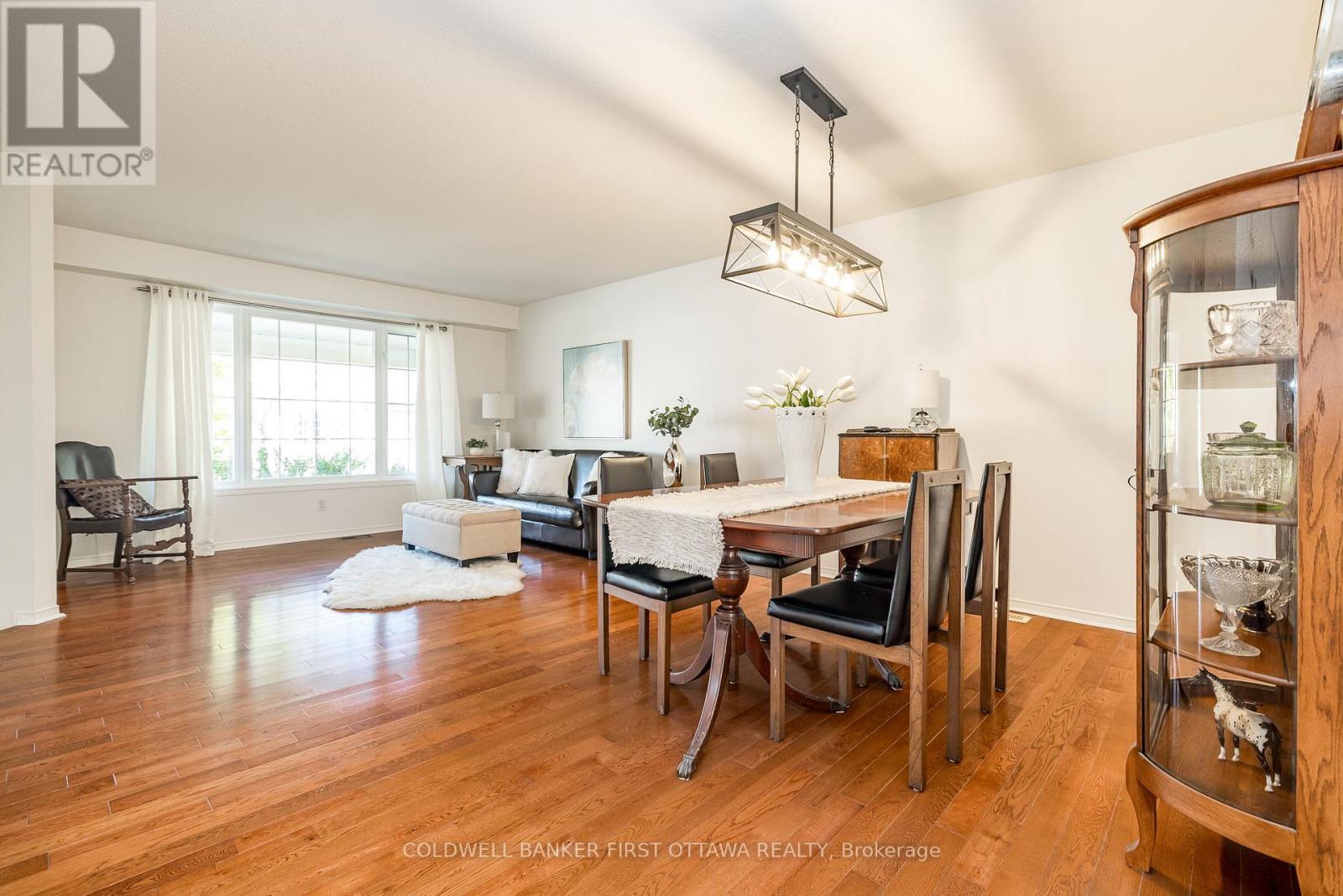 OTTAWA, Ontario, K2G 6N5, CA, 3 Bedrooms Bedrooms, ,2 BathroomsBathrooms,Residential,For Sale,1950028