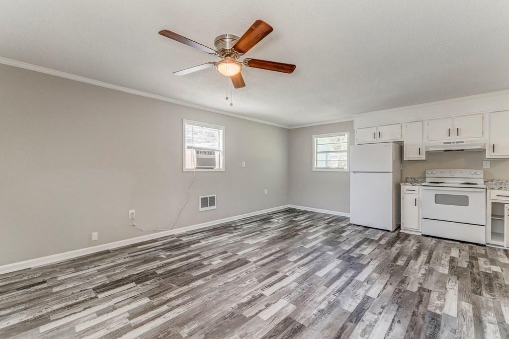 DALTON, Georgia, 30721, United States, 16 Bedrooms Bedrooms, ,12 BathroomsBathrooms,Residential,For Sale,1949791