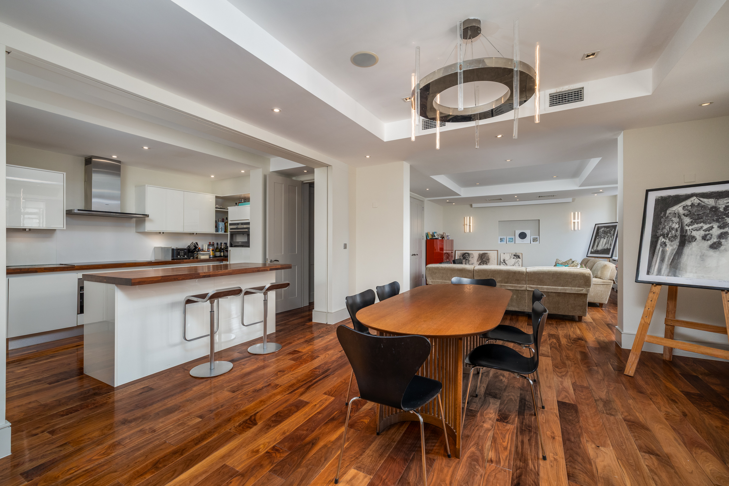  A Generous Three-Bedroom Apartment in St James’s - 物件實景