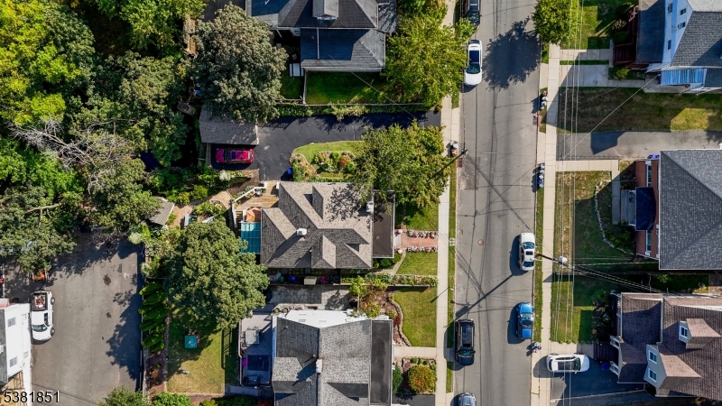 Bound Brook Boro, New Jersey, 08805, United States, 5 Bedrooms Bedrooms, ,3 BathroomsBathrooms,Residential,For Sale,1938545