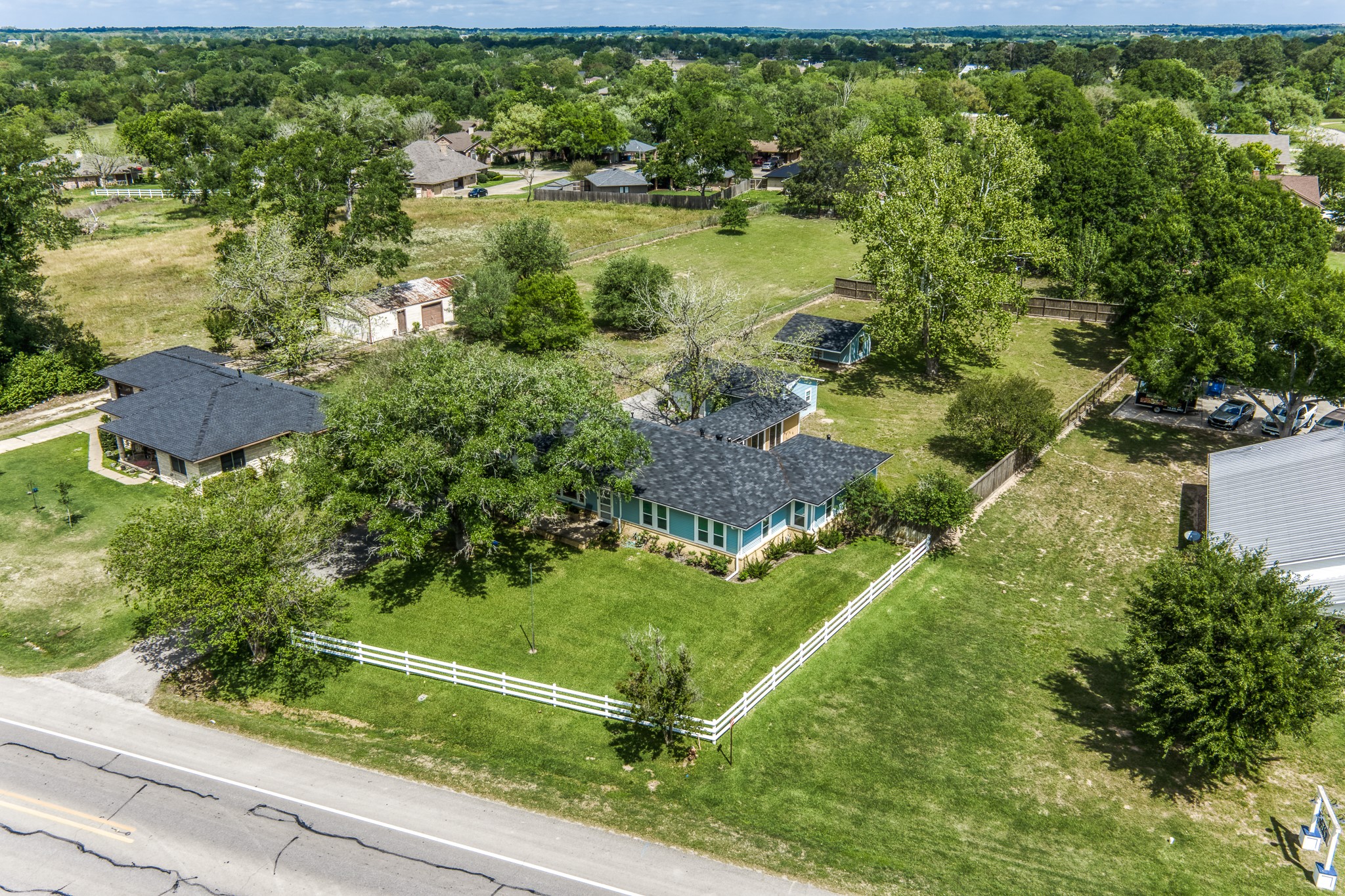  1524 Highway 159 W, Bellville, TX, 77418 - 物件實景
