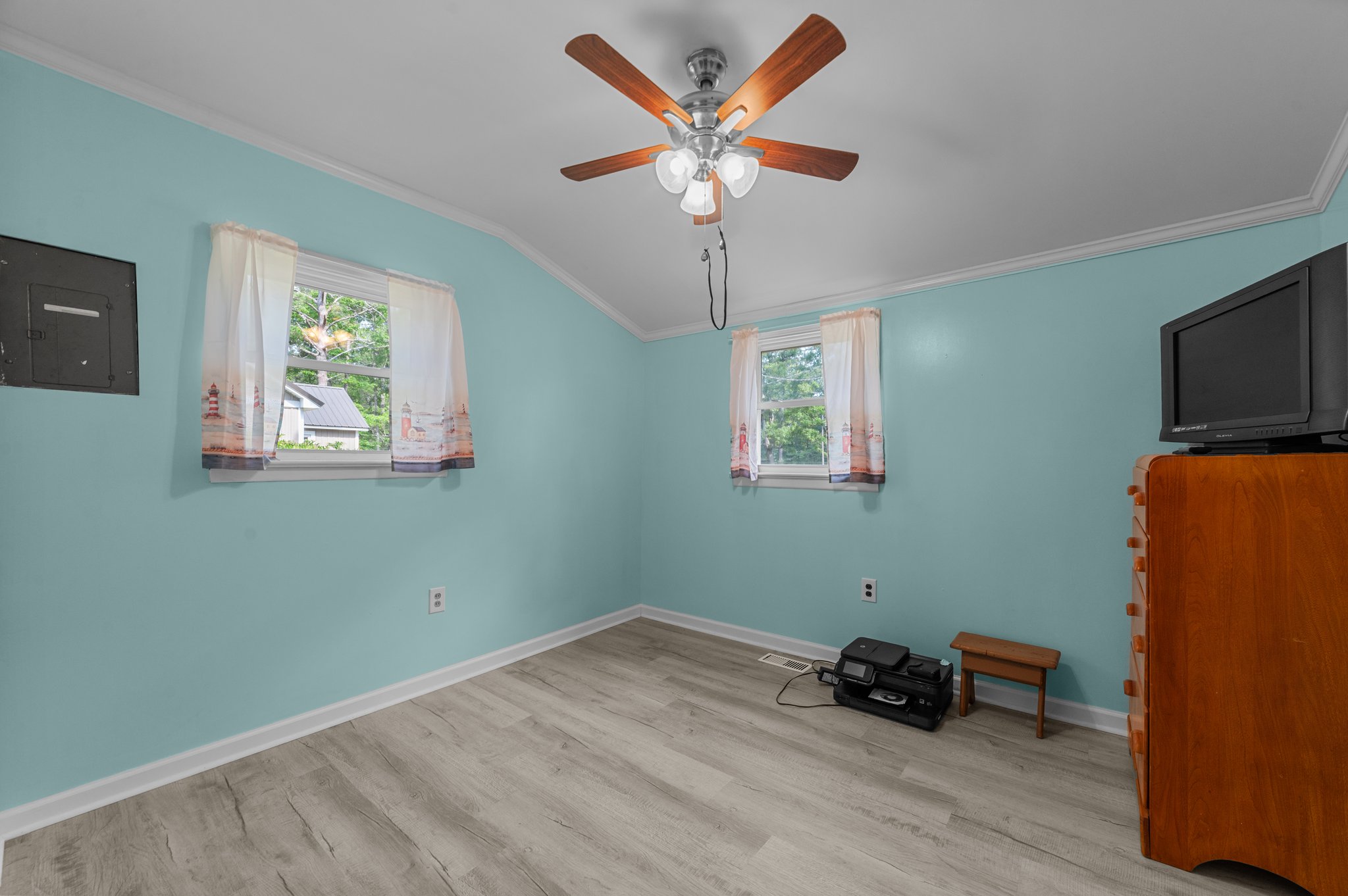 Belhaven, North Carolina, 27810, United States, 3 Bedrooms Bedrooms, ,1 BathroomBathrooms,Residential,For Sale,1944944
