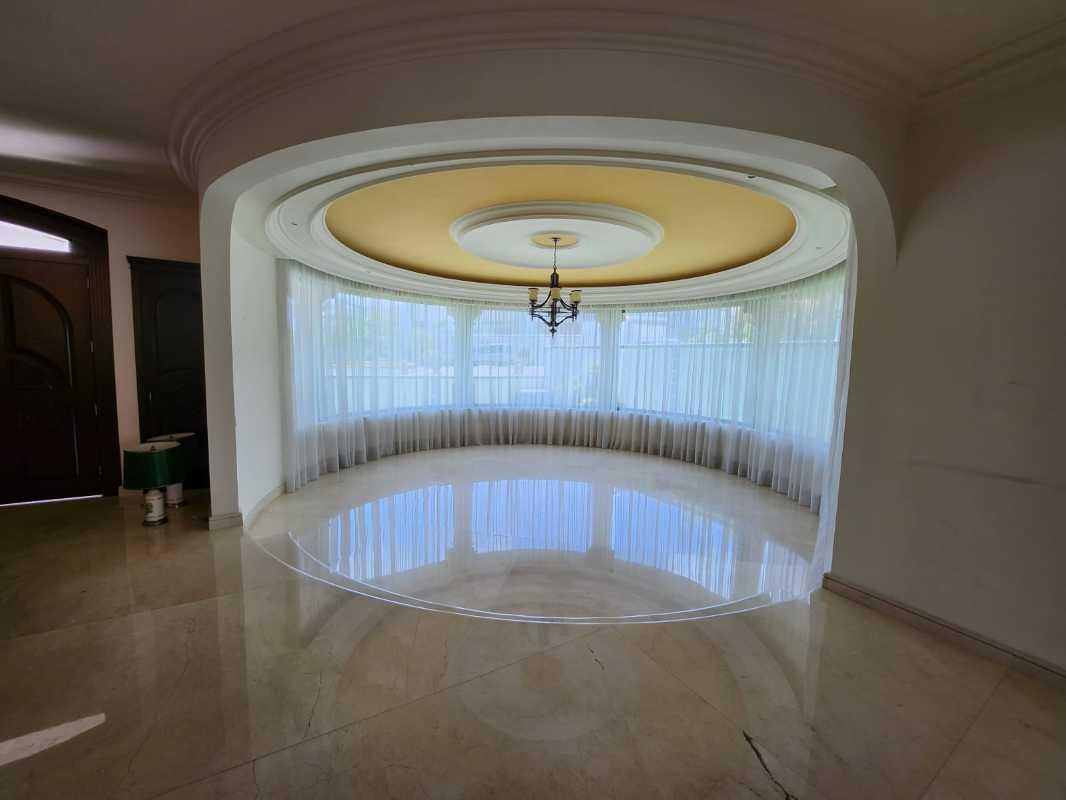 Monta?a, Atizapán de Zaragoza, Estado de México, 52936, Mexico, 4 Bedrooms Bedrooms, ,4 BathroomsBathrooms,Residential,For Sale,Monta?a,1623075