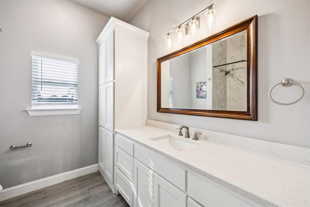 Wills Point, Texas, 75169, United States, 3 Bedrooms Bedrooms, ,3 BathroomsBathrooms,Residential,For Sale,1957152