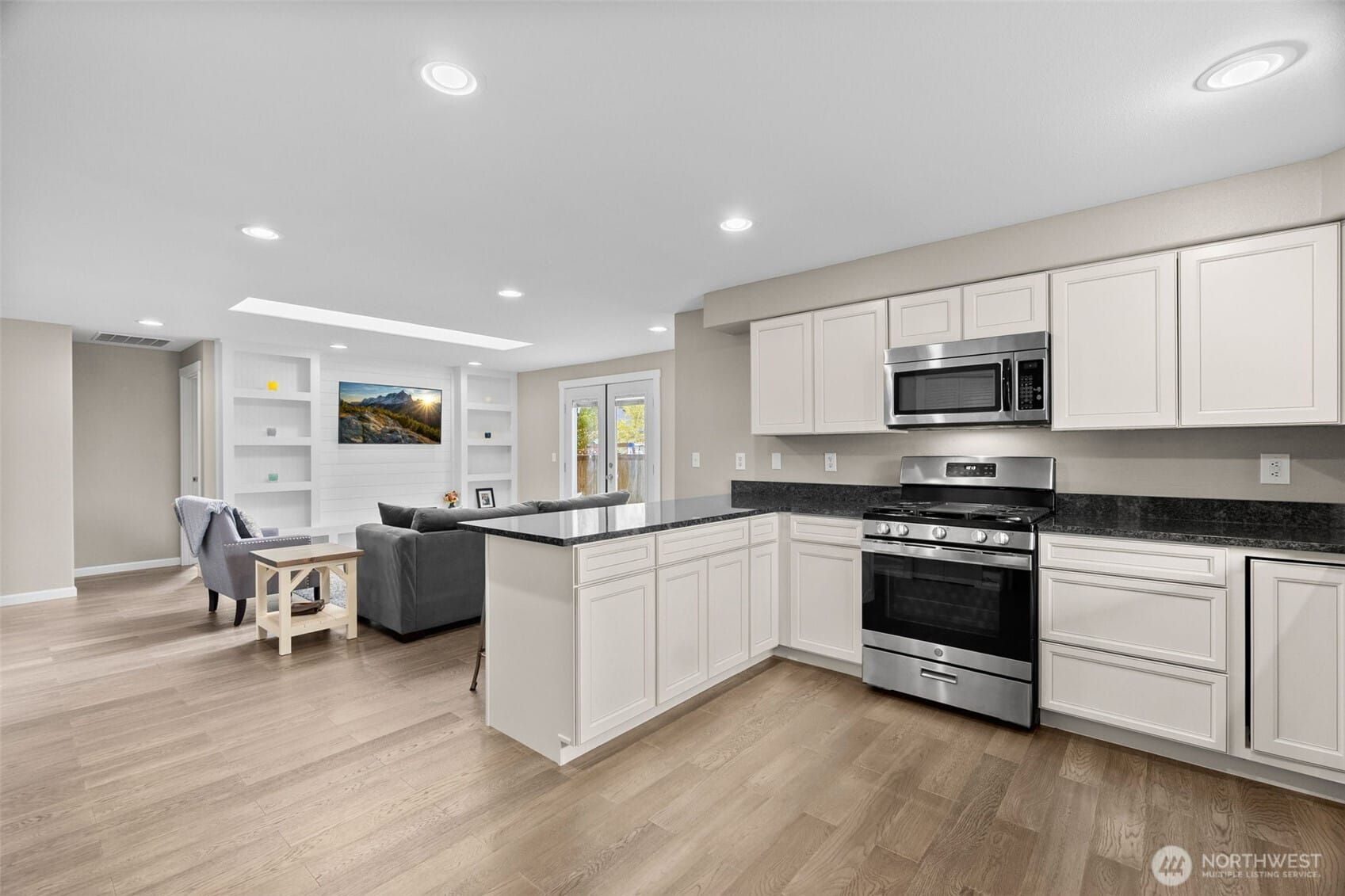 Lacey, Washington, 98513, United States, 4 Bedrooms Bedrooms, ,1 BathroomBathrooms,Residential,For Sale,1989155