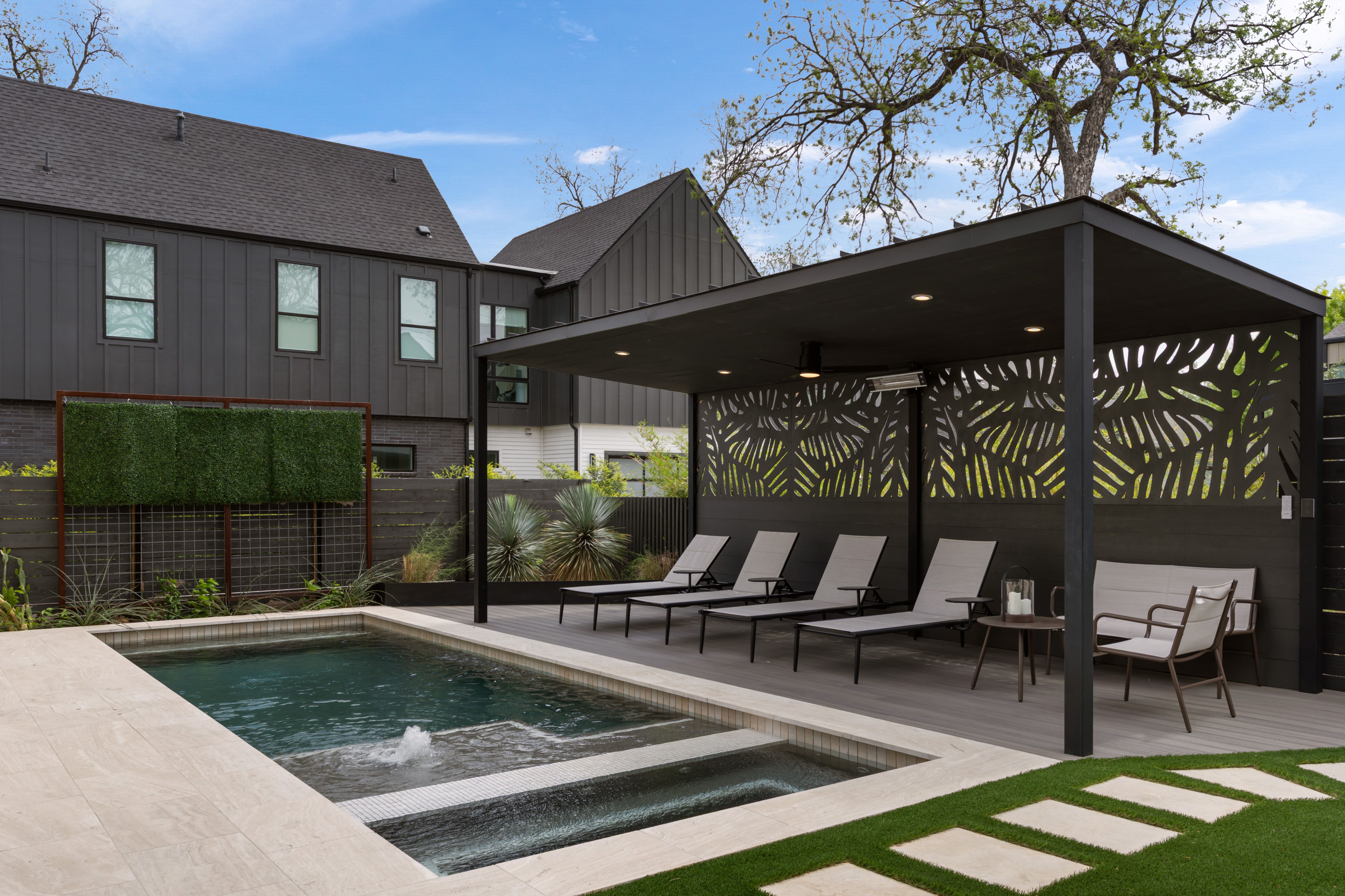  Striking Cobalt Design Home - 物件實景