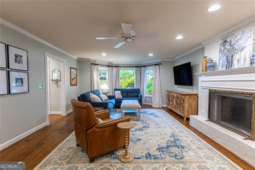 Marietta, Georgia, 30064, United States, 5 Bedrooms Bedrooms, ,4 BathroomsBathrooms,Residential,For Sale,2041117