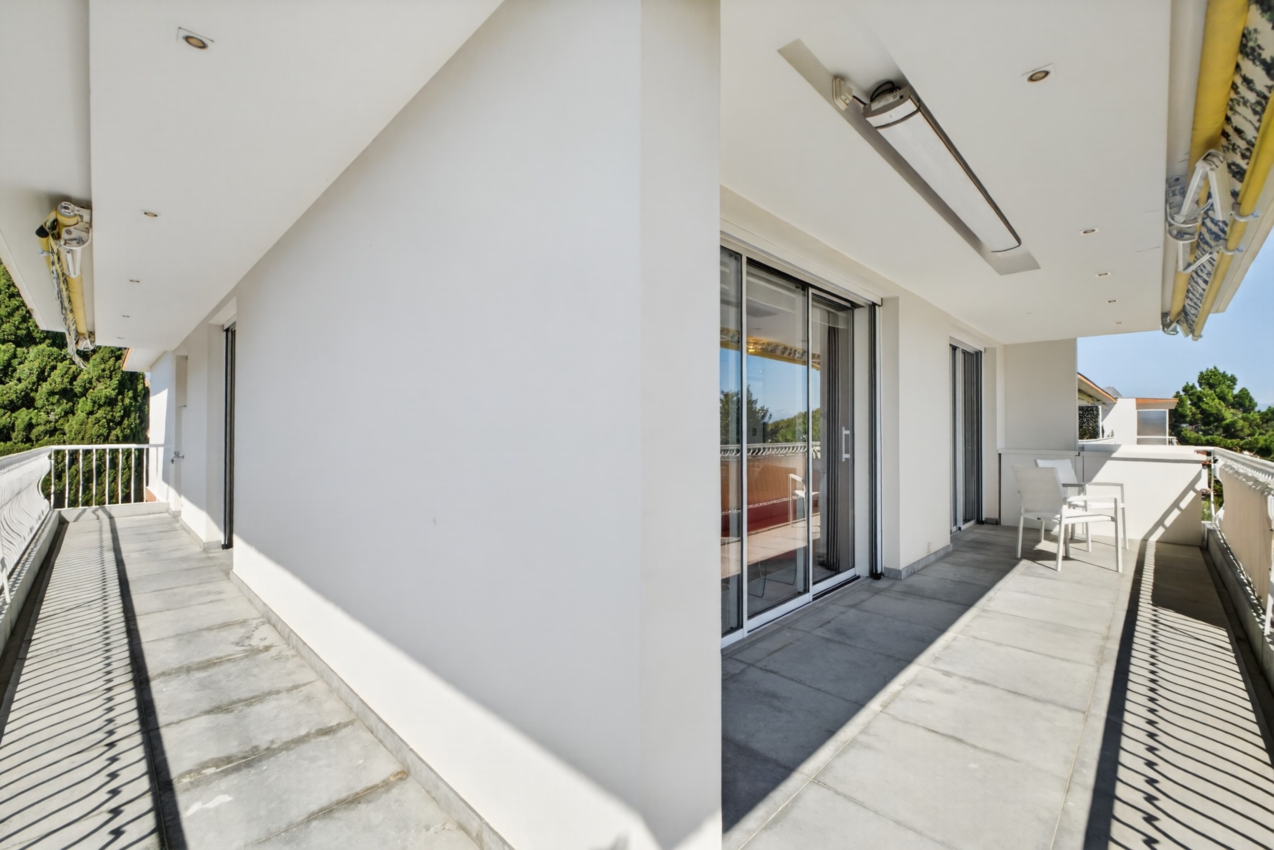  Top floor apartment with sea views and terraces in Cap d’Antibes - 物件實景