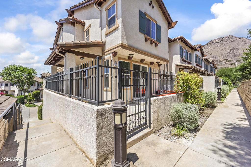 Newbury Park, California, 91320, United States, 3 Bedrooms Bedrooms, ,3 BathroomsBathrooms,Residential,For Sale,1923498