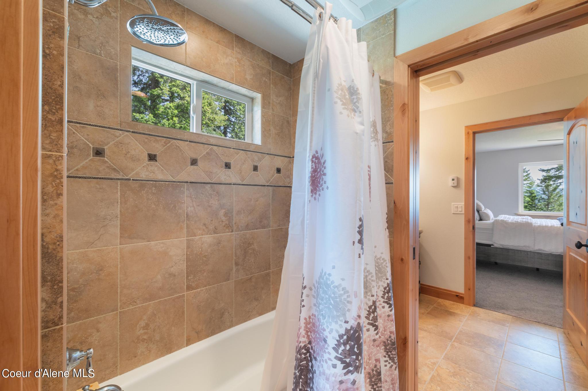 Coeur D'alene, Idaho, 83814, United States, 4 Bedrooms Bedrooms, ,3 BathroomsBathrooms,Residential,For Sale,1795061