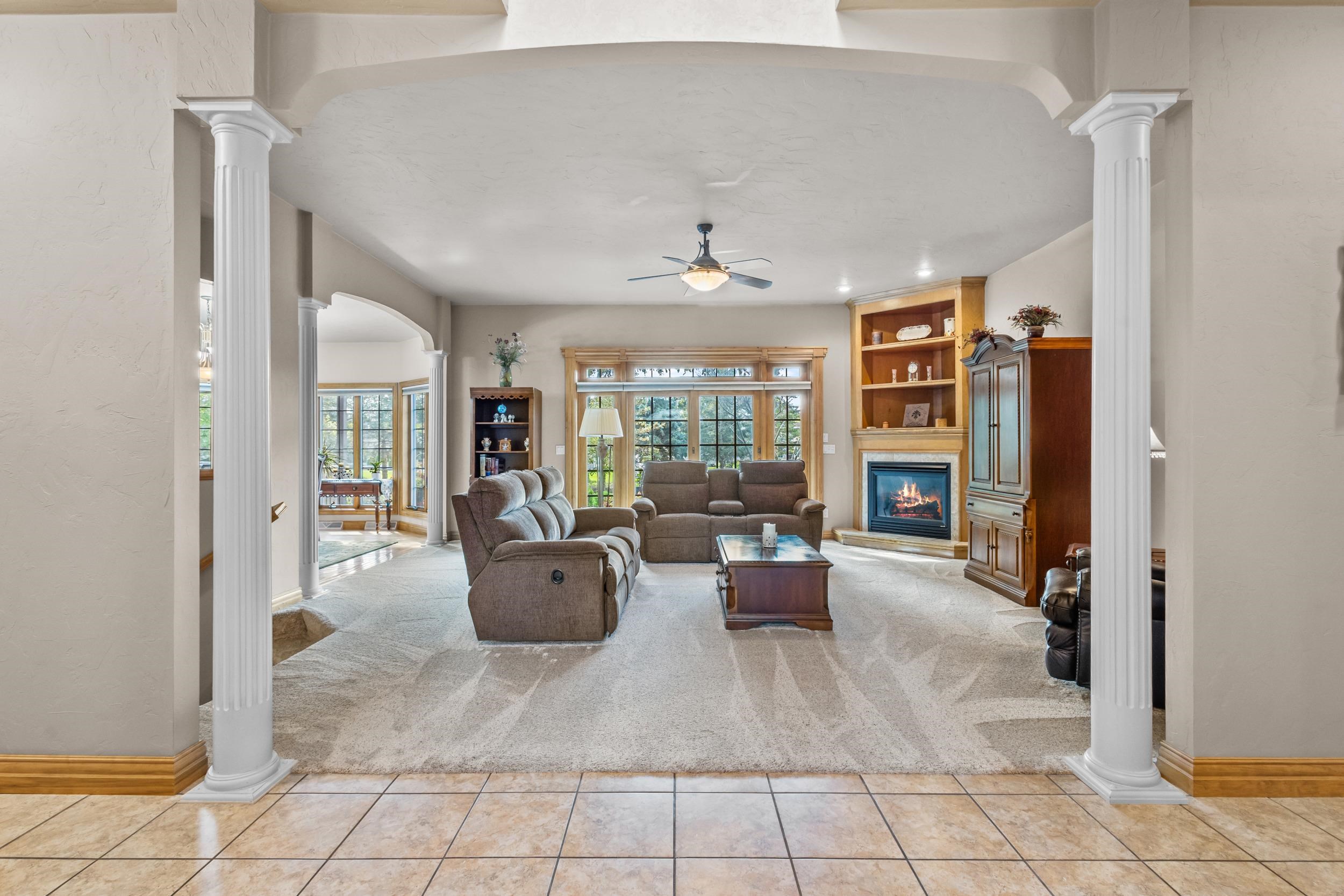 Neenah, Wisconsin, 54956, United States, 3 Bedrooms Bedrooms, ,4 BathroomsBathrooms,Residential,For Sale,1938221