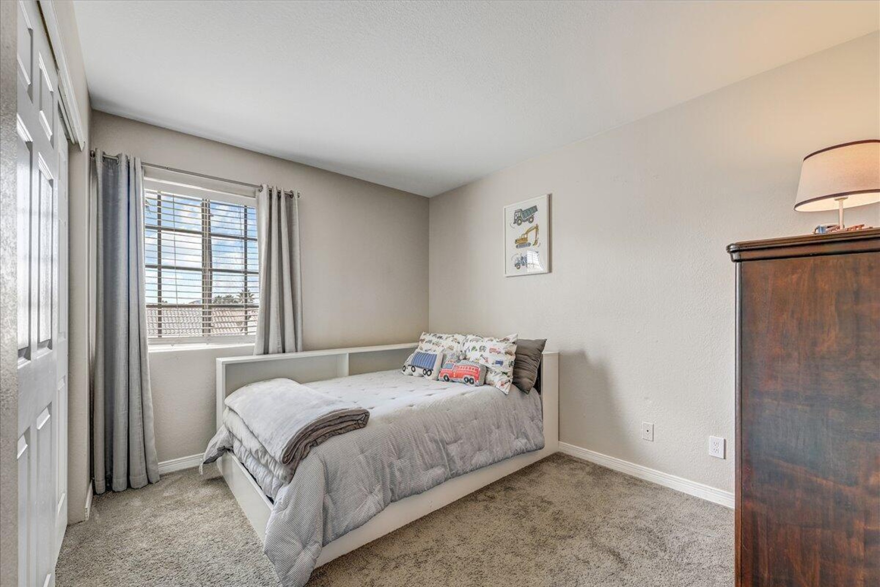  843 E Audrey Lane  Phoenix, AZ - 物件實景