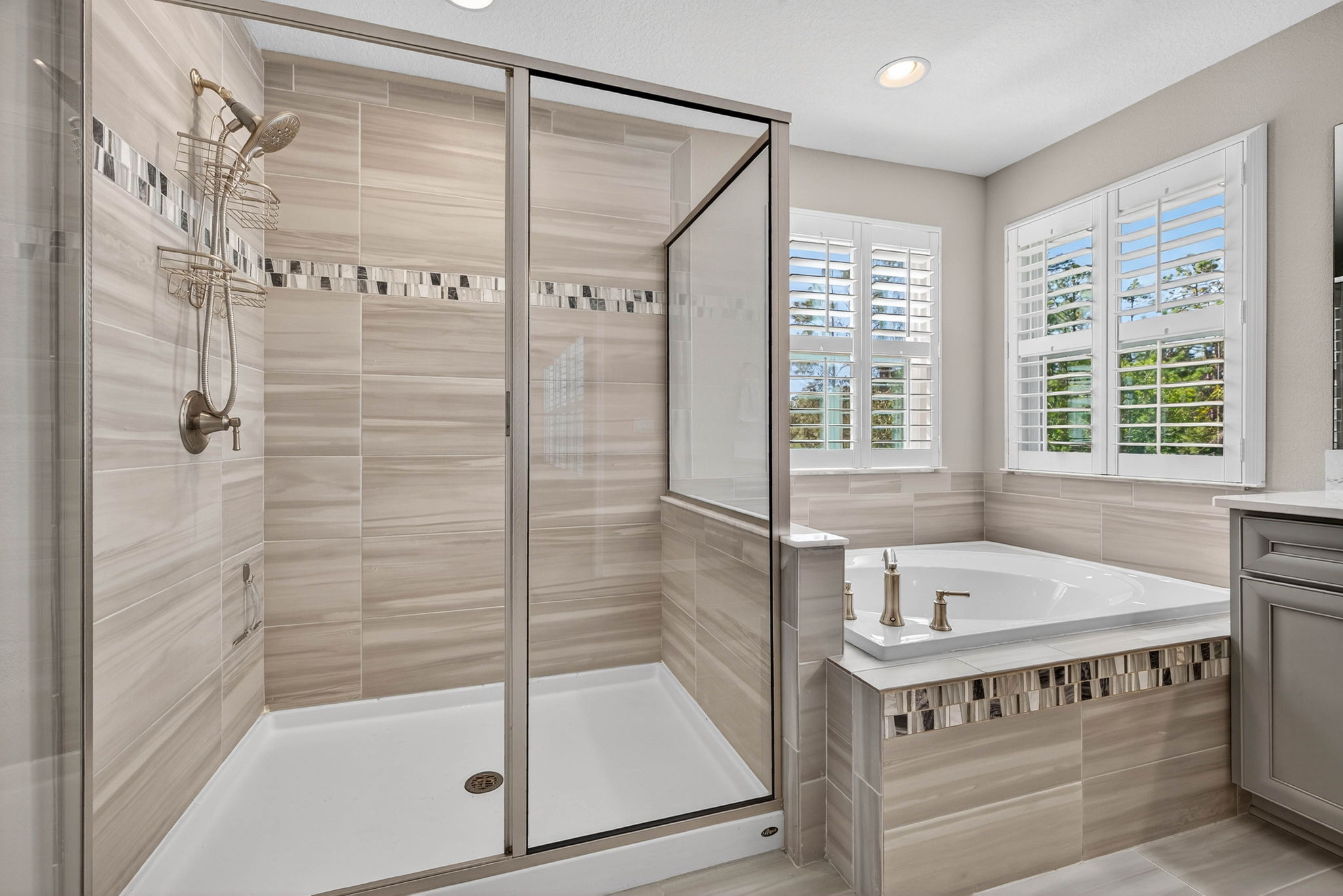 Land O Lakes, Florida, 34637, United States, 5 Bedrooms Bedrooms, ,3 BathroomsBathrooms,Residential,For Sale,1976107