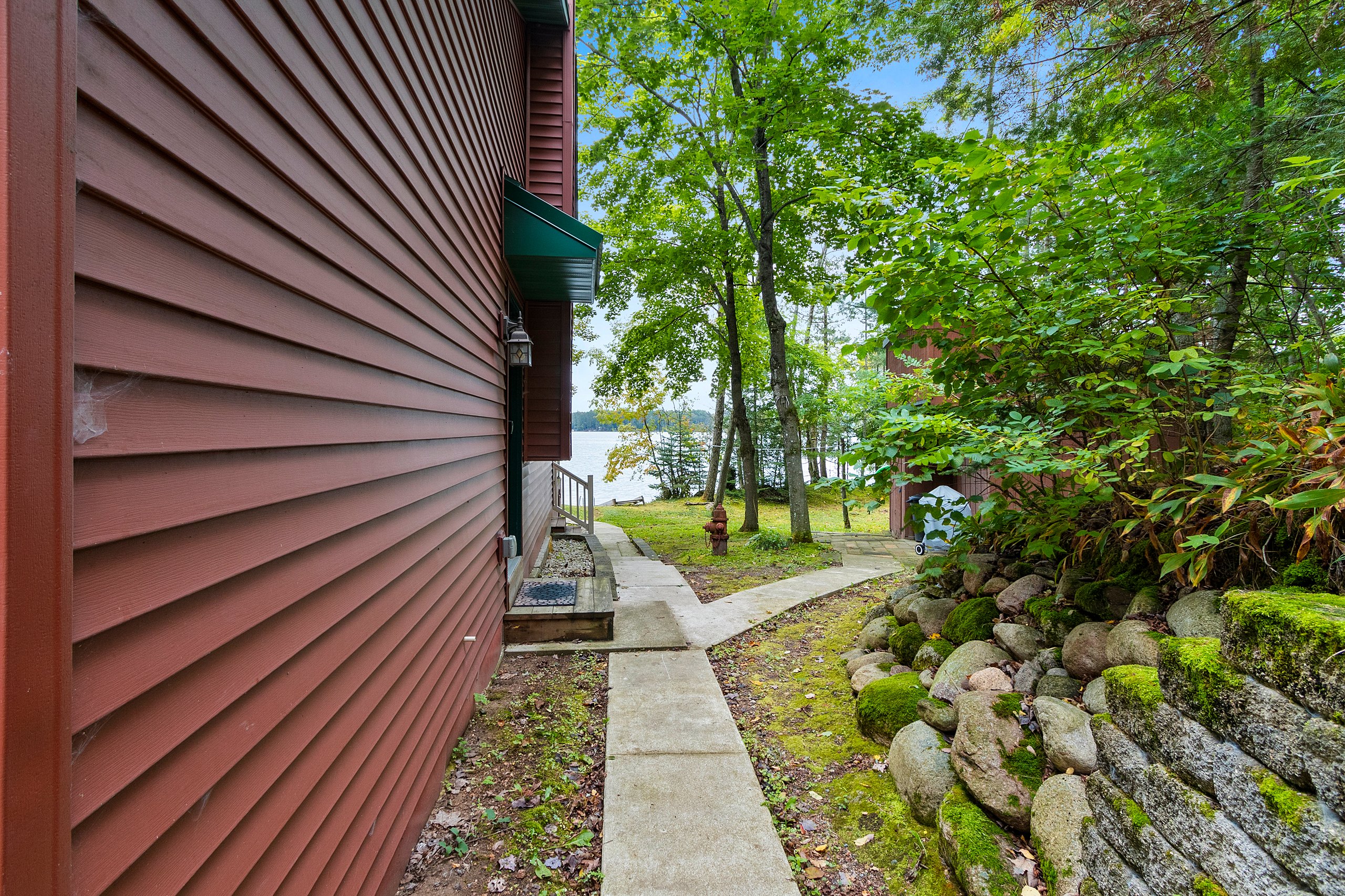 Lakewood, Wisconsin, 54138, United States, 3 Bedrooms Bedrooms, ,1 BathroomBathrooms,Residential,For Sale,1948310