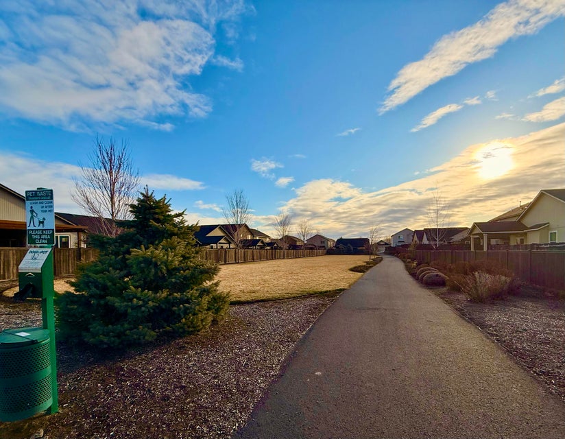 Redmond, Oregon, 97756, United States, 3 Bedrooms Bedrooms, ,3 BathroomsBathrooms,Residential,For Sale,1736801