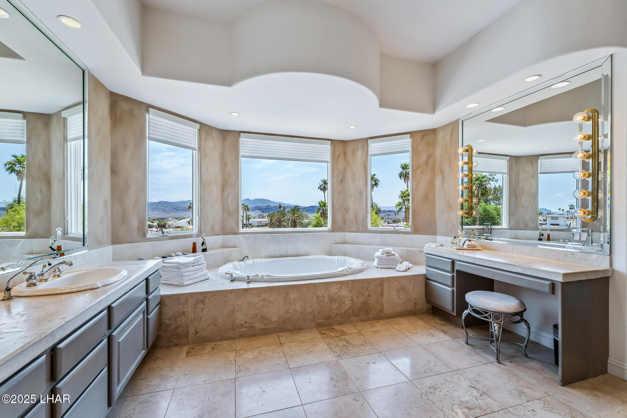 Lake Havasu City, Arizona, 86406, United States, 4 Bedrooms Bedrooms, ,2 BathroomsBathrooms,Residential,For Sale,1901337