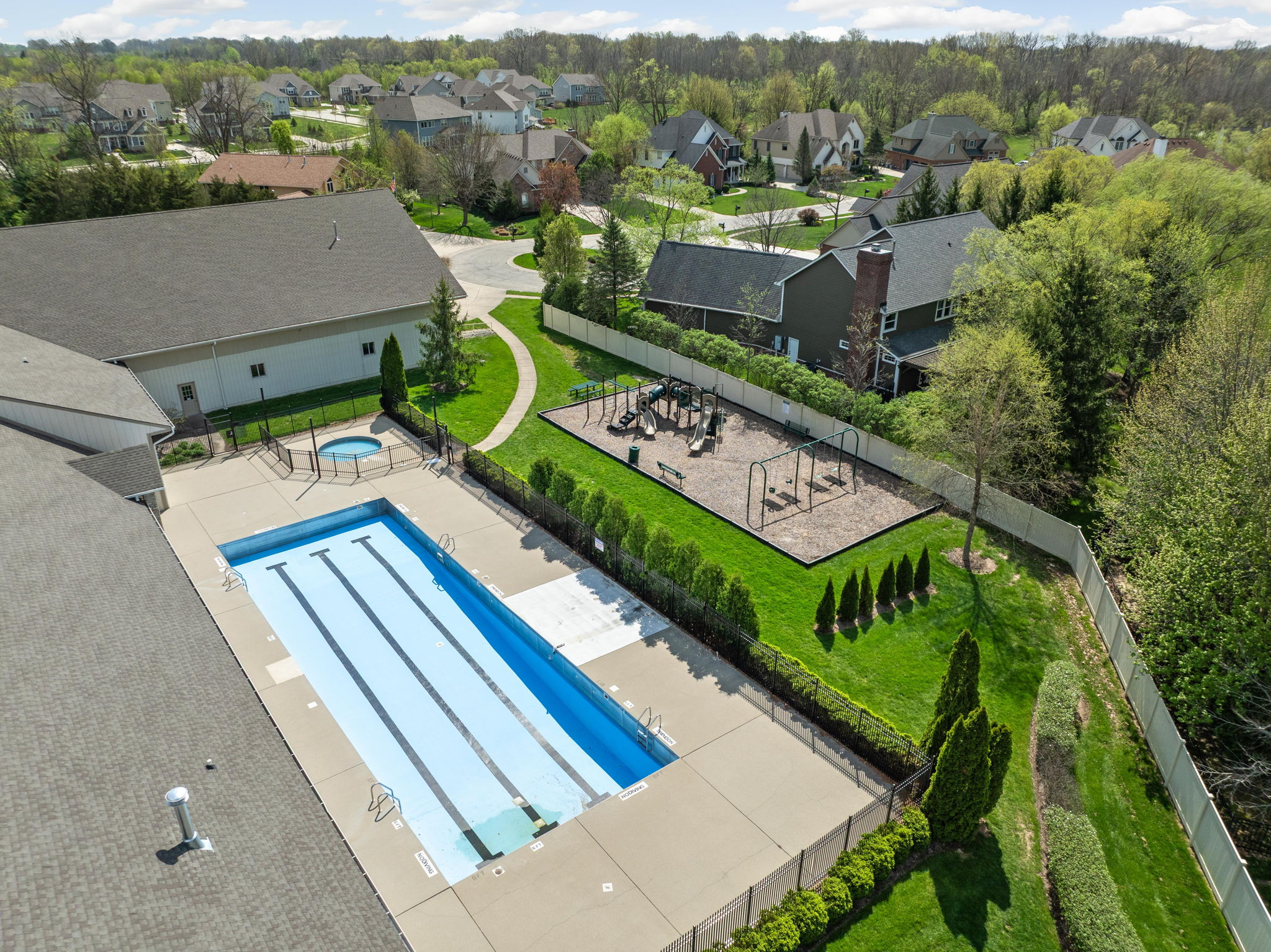  Meticulously Maintained Zionsville Home - 物件實景