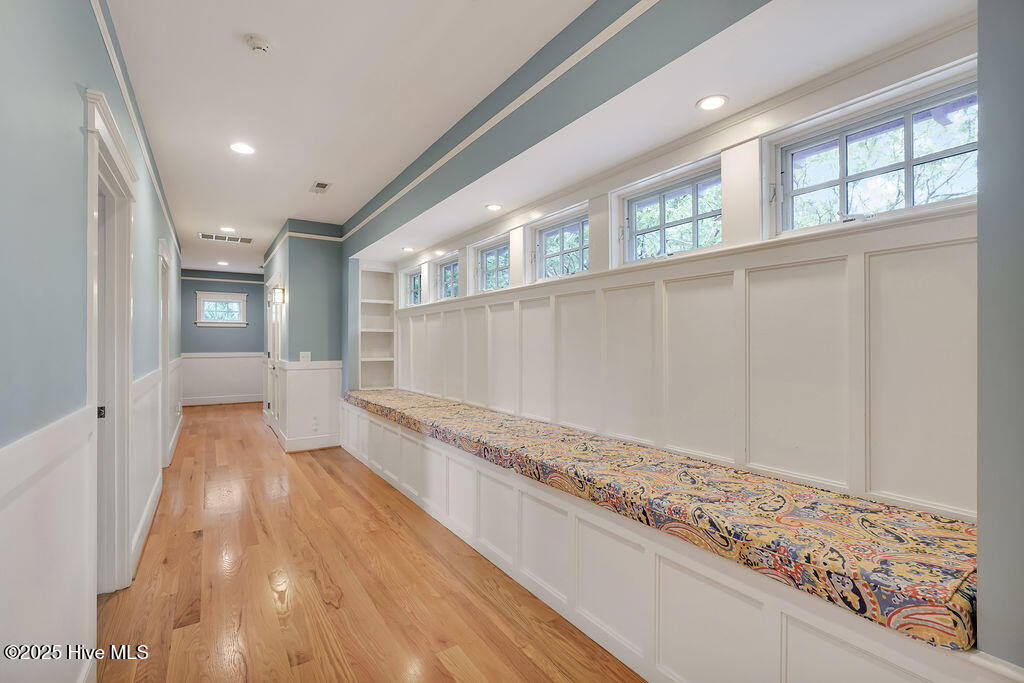 Wilmington, North Carolina, 28411, United States, 5 Bedrooms Bedrooms, ,5 BathroomsBathrooms,Residential,For Sale,1940962