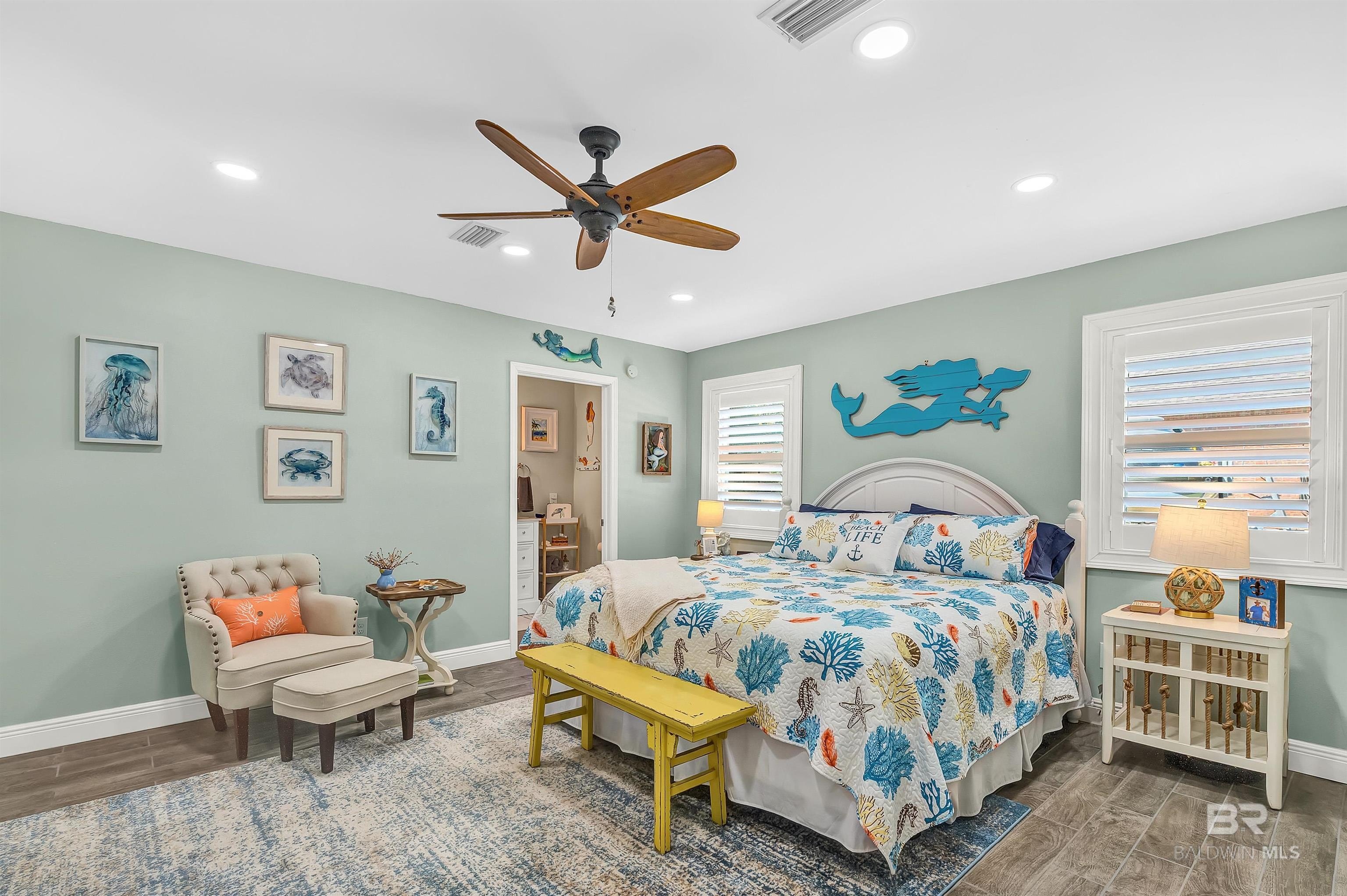 Gulf Shores, Alabama, 36542, United States, 4 Bedrooms Bedrooms, ,3 BathroomsBathrooms,Residential,For Sale,1979178