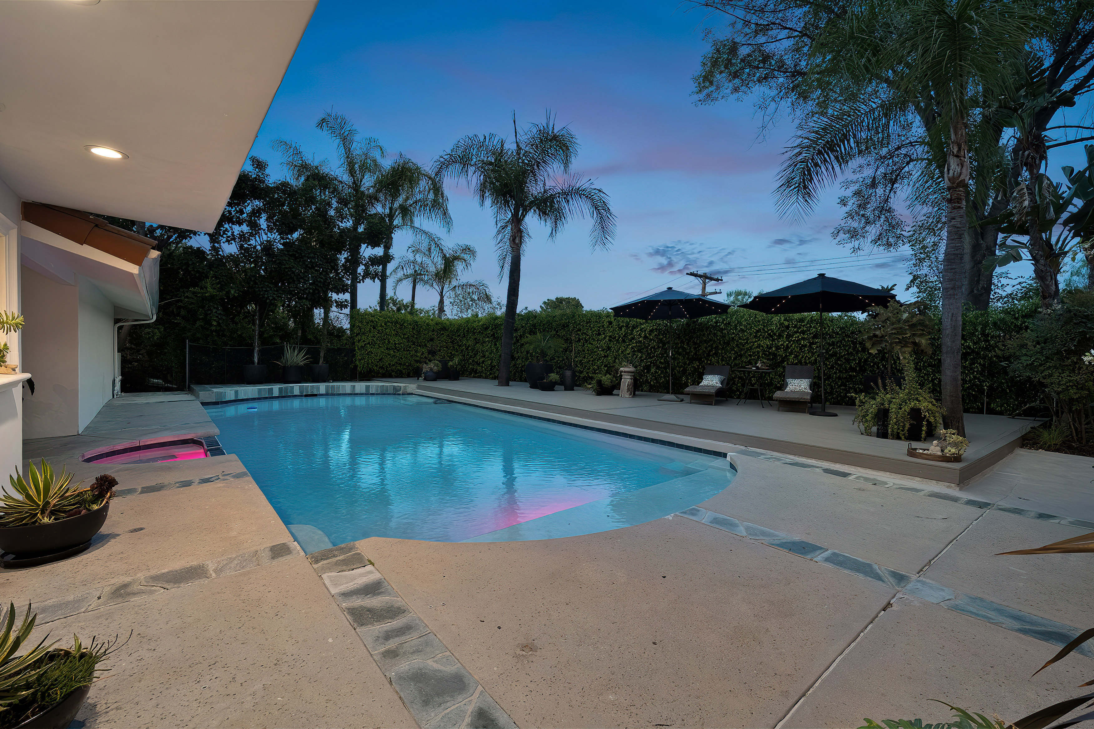  4807 Brewster Drive - 物件實景