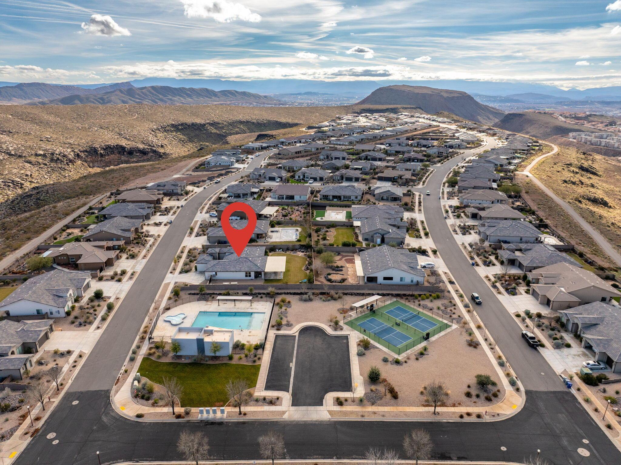 Washington, Utah, 84780, United States, 4 Bedrooms Bedrooms, ,5 BathroomsBathrooms,Residential,For Sale,2009663