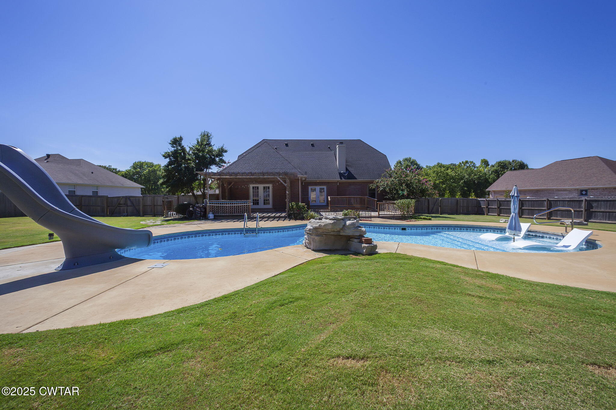 Jackson, Tennessee, 38305, United States, 4 Bedrooms Bedrooms, ,3 BathroomsBathrooms,Residential,For Sale,1929723
