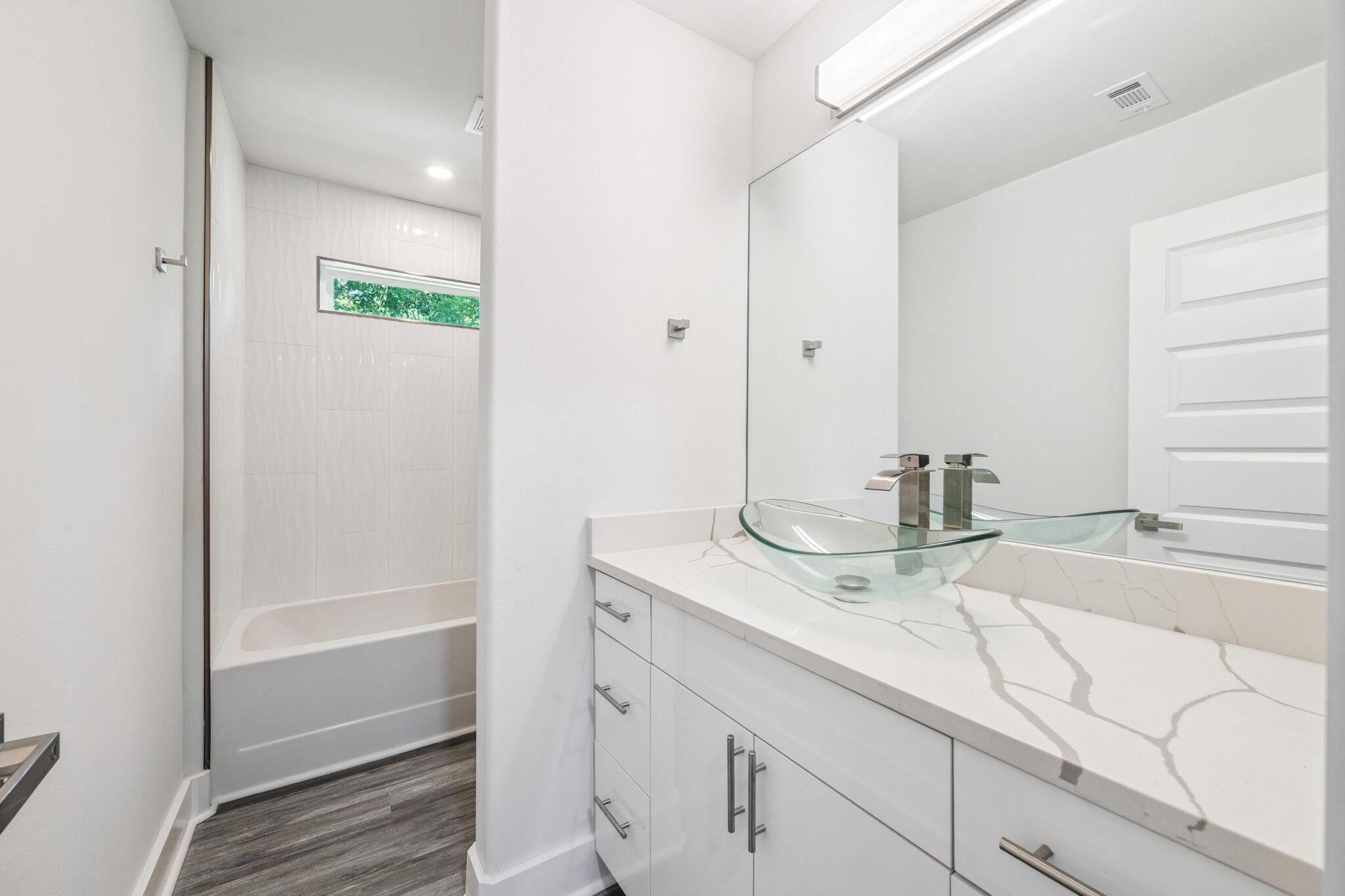 Niceville, Florida, 32578, United States, 5 Bedrooms Bedrooms, ,4 BathroomsBathrooms,Residential,For Sale,2009314