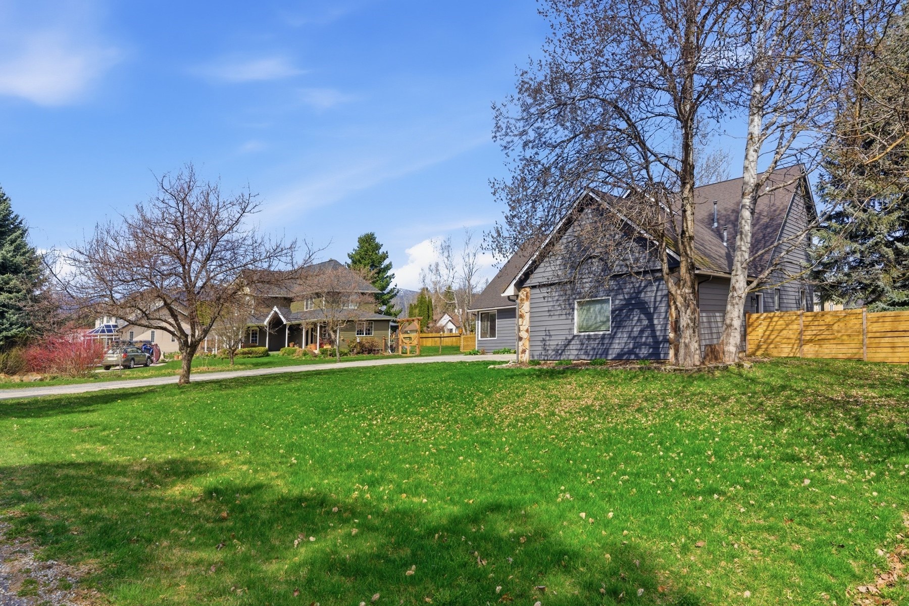  611 Ponder Point Dr - 物件實景