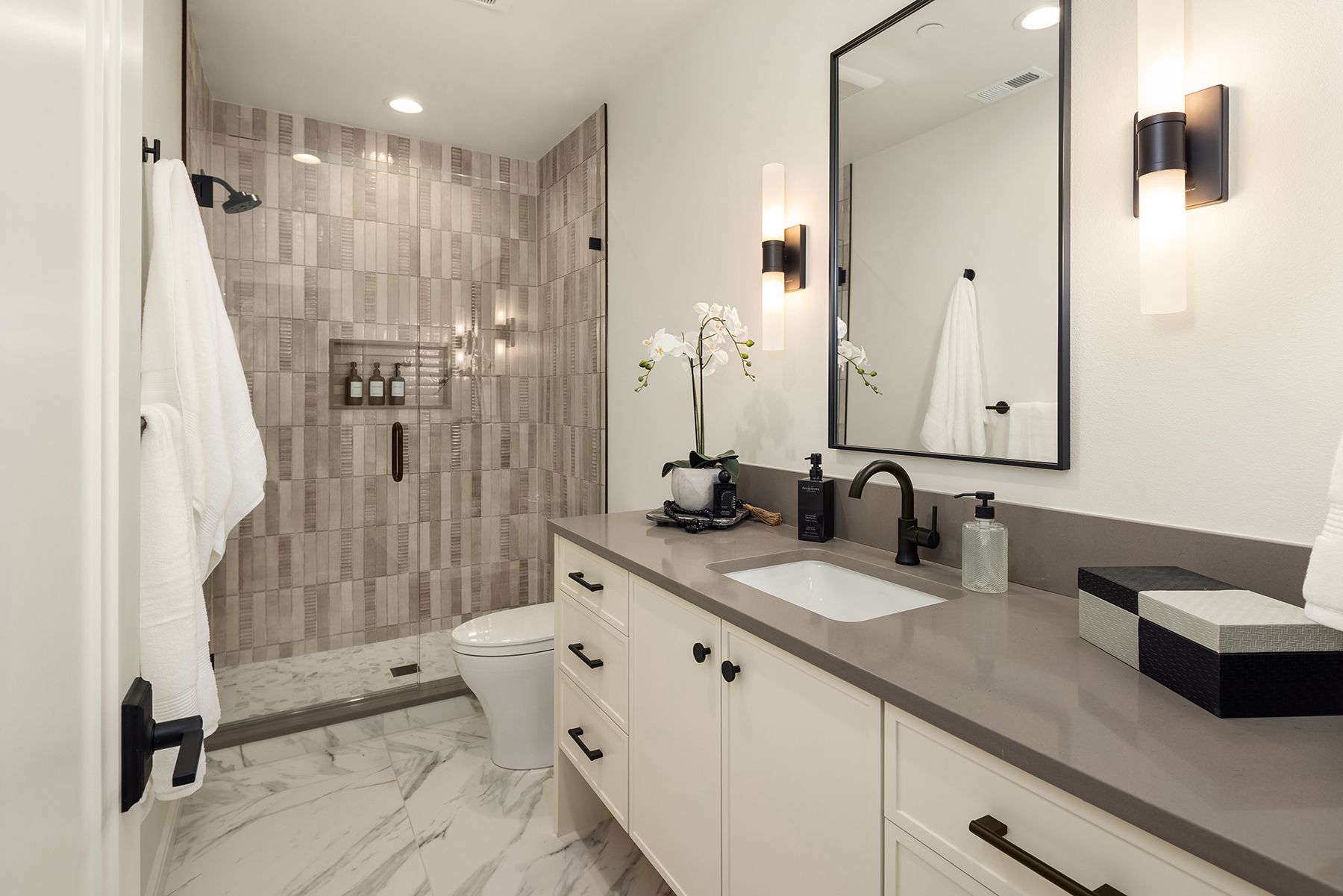  11315 113th Place Northeast, Kirkland, WA 98033 - 物件實景