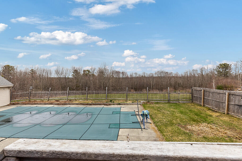 China, Maine, 04358, United States, 6 Bedrooms Bedrooms, ,3 BathroomsBathrooms,Residential,For Sale,1898689