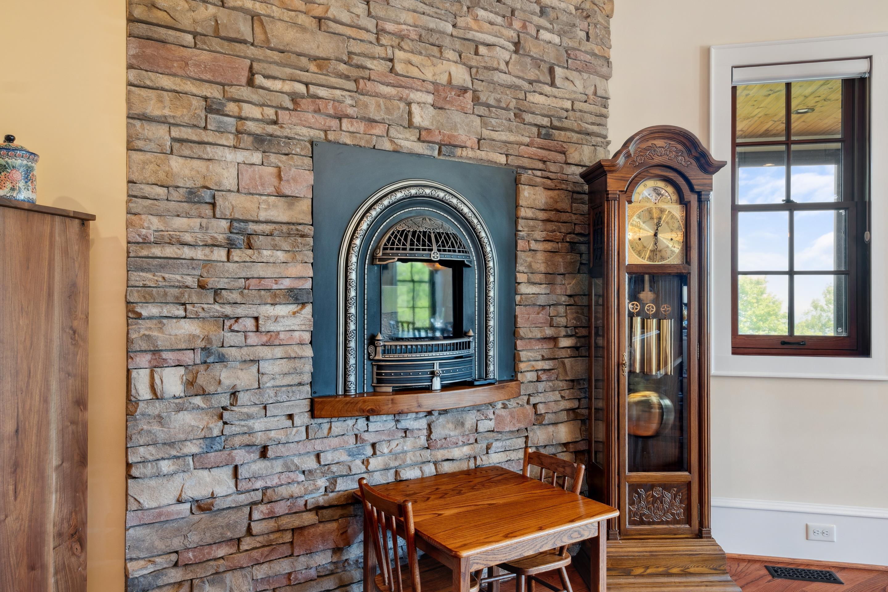 Fancy Gap, Virginia, 24328, United States, 4 Bedrooms Bedrooms, ,4 BathroomsBathrooms,Residential,For Sale,1848358
