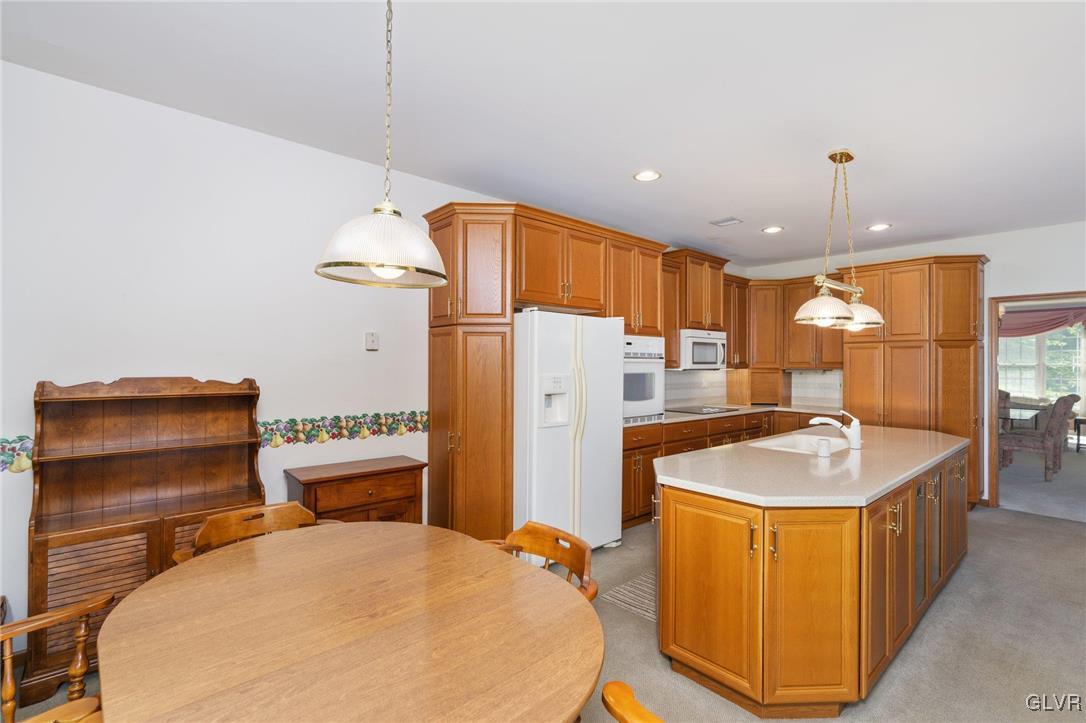 Upper Saucon Twp, Pennsylvania, 18034, United States, 3 Bedrooms Bedrooms, ,3 BathroomsBathrooms,Residential,For Sale,1928759