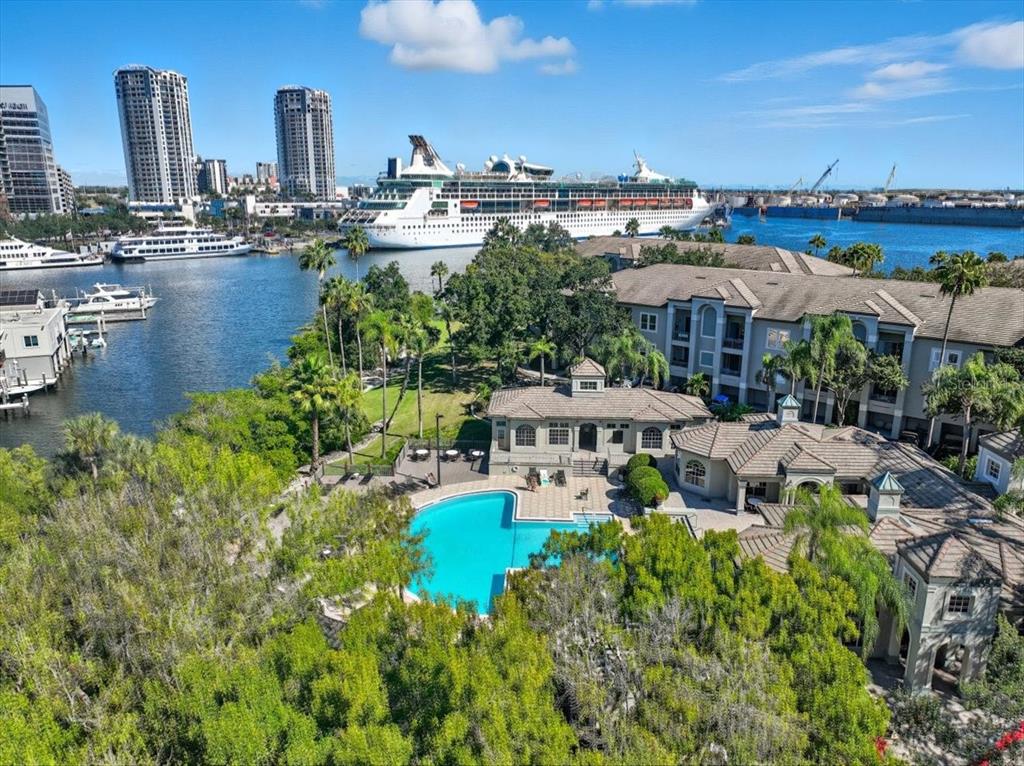 Tampa, Florida, 33602, United States, 3 Bedrooms Bedrooms, ,2 BathroomsBathrooms,Residential,For Sale,1970738