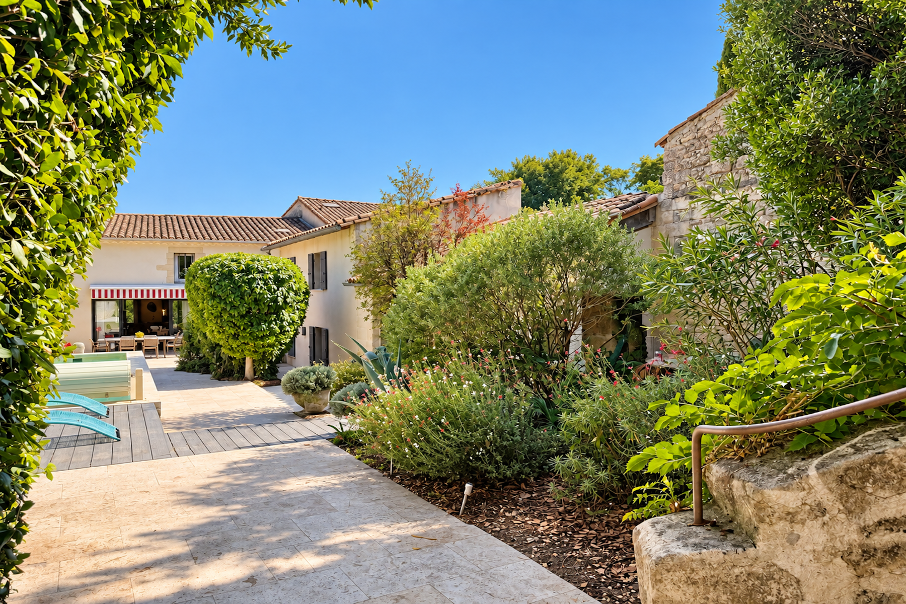  Uzès – Character property with landscaped garden, swimming pool and guest house… - 物件實景