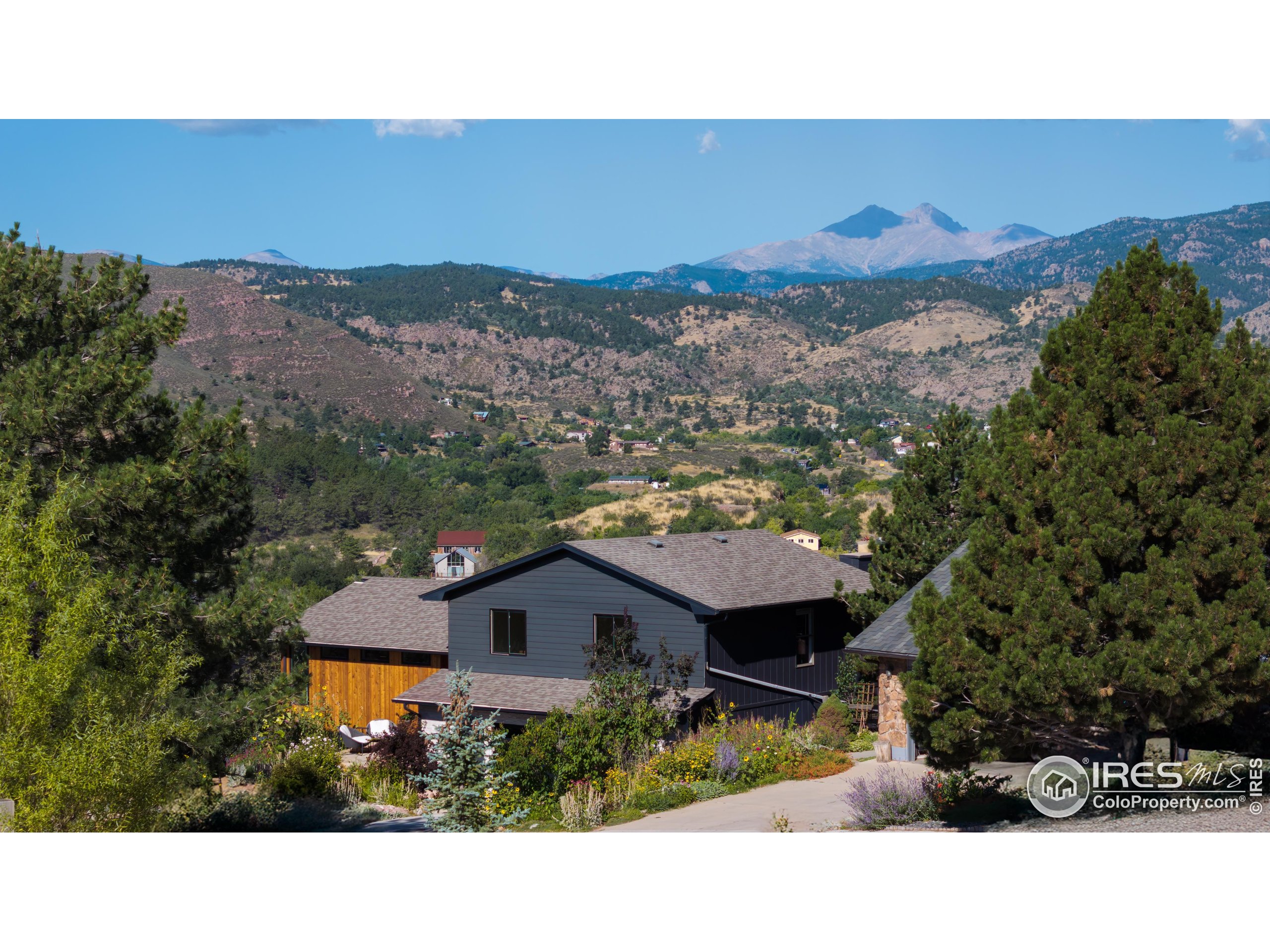 Lyons, Colorado, 80540, United States, 4 Bedrooms Bedrooms, ,2 BathroomsBathrooms,Residential,For Sale,1926189
