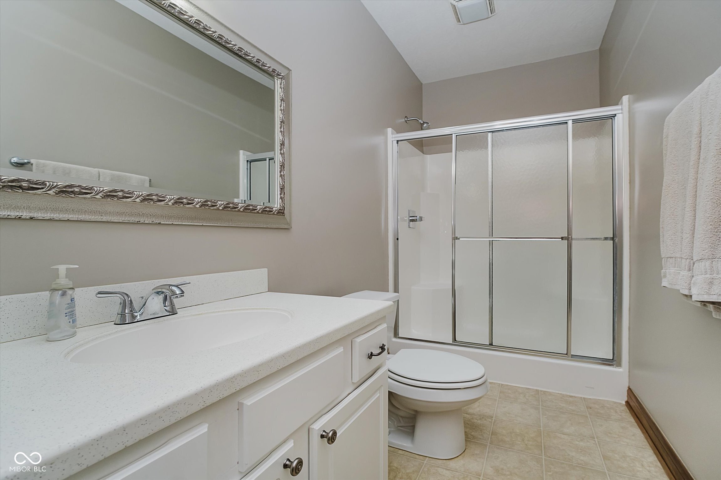 Avon, Indiana, 46123, United States, 4 Bedrooms Bedrooms, ,4 BathroomsBathrooms,Residential,For Sale,1915470